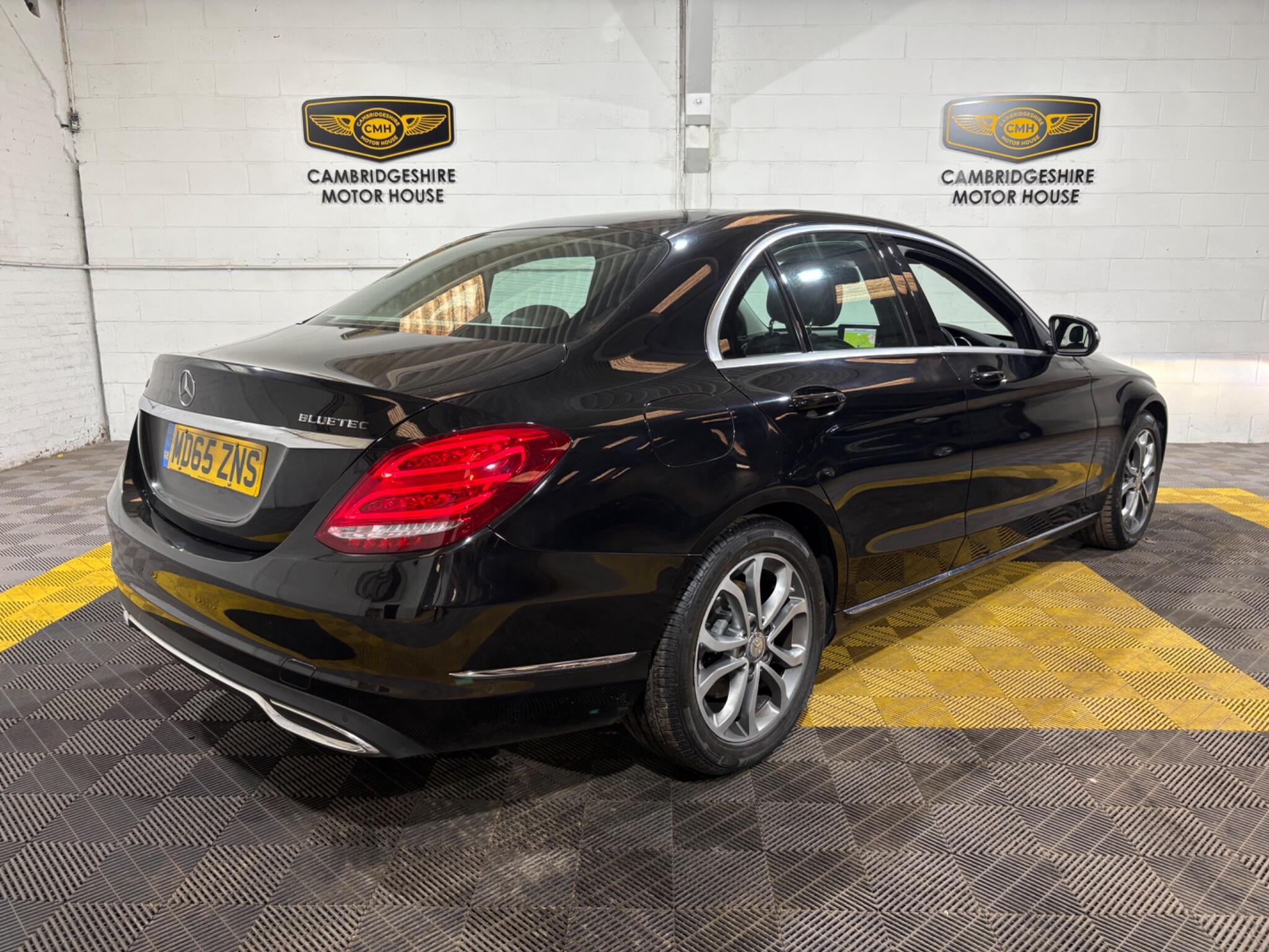 Mercedes-Benz C Class view 6