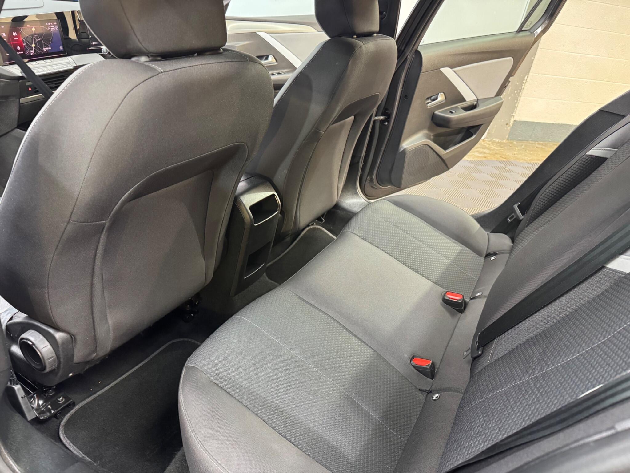 Vauxhall Astra view 36