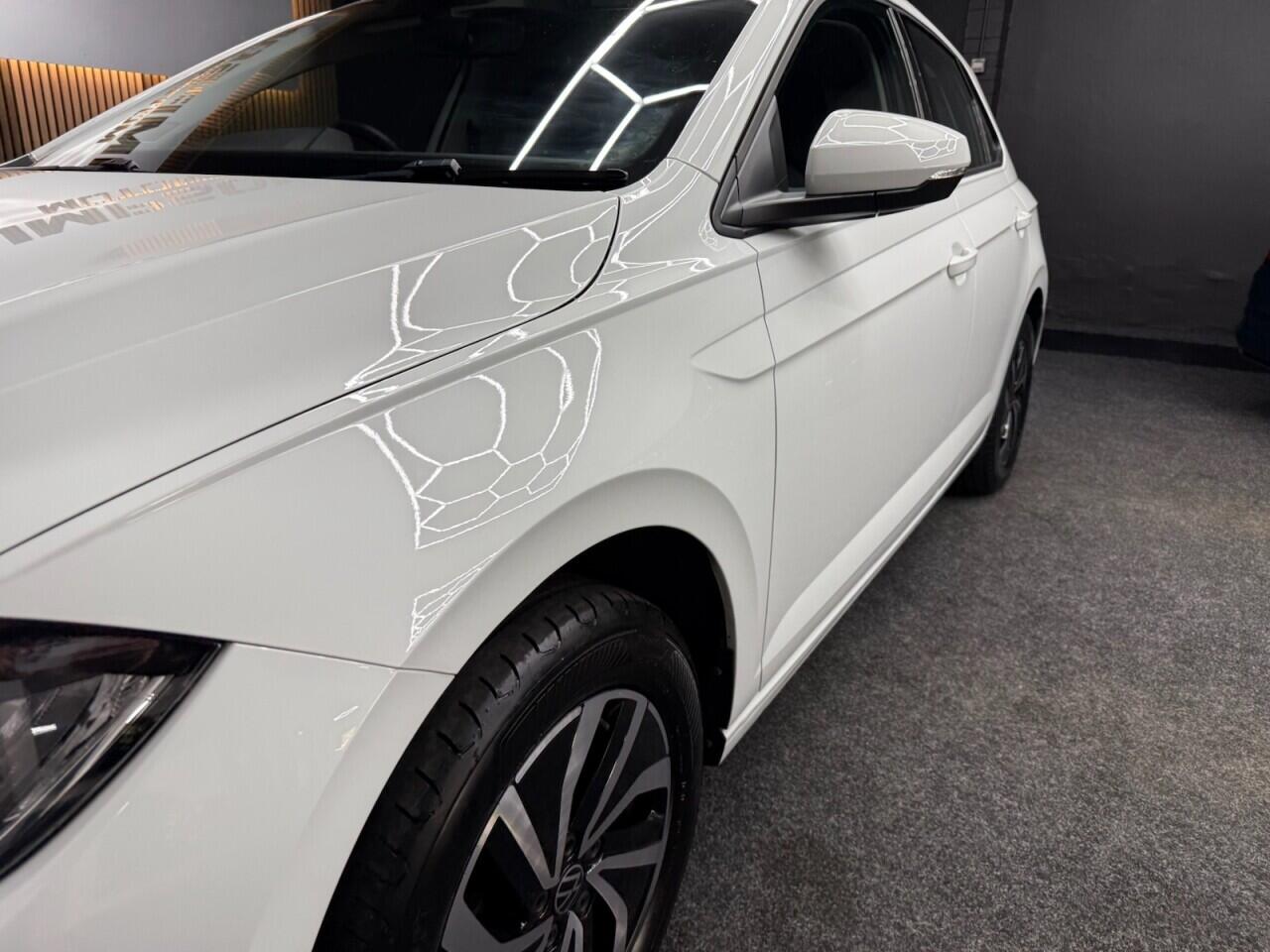 Volkswagen Polo view 25