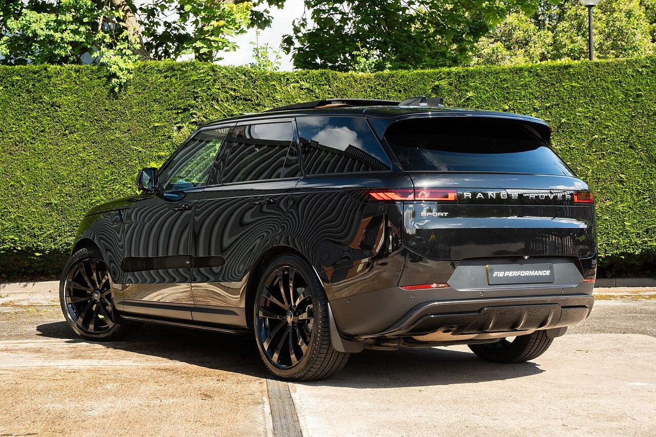 Land Rover Range Rover Sport view 9