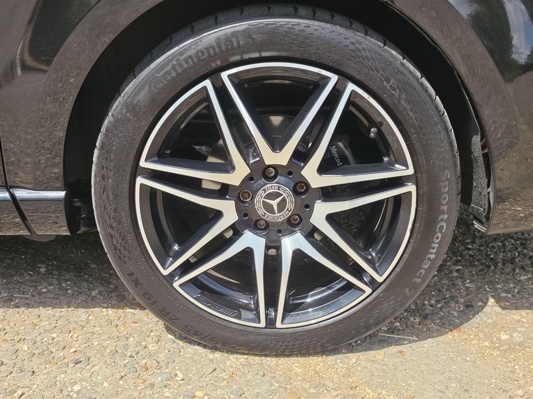 Mercedes-Benz V Class view 6