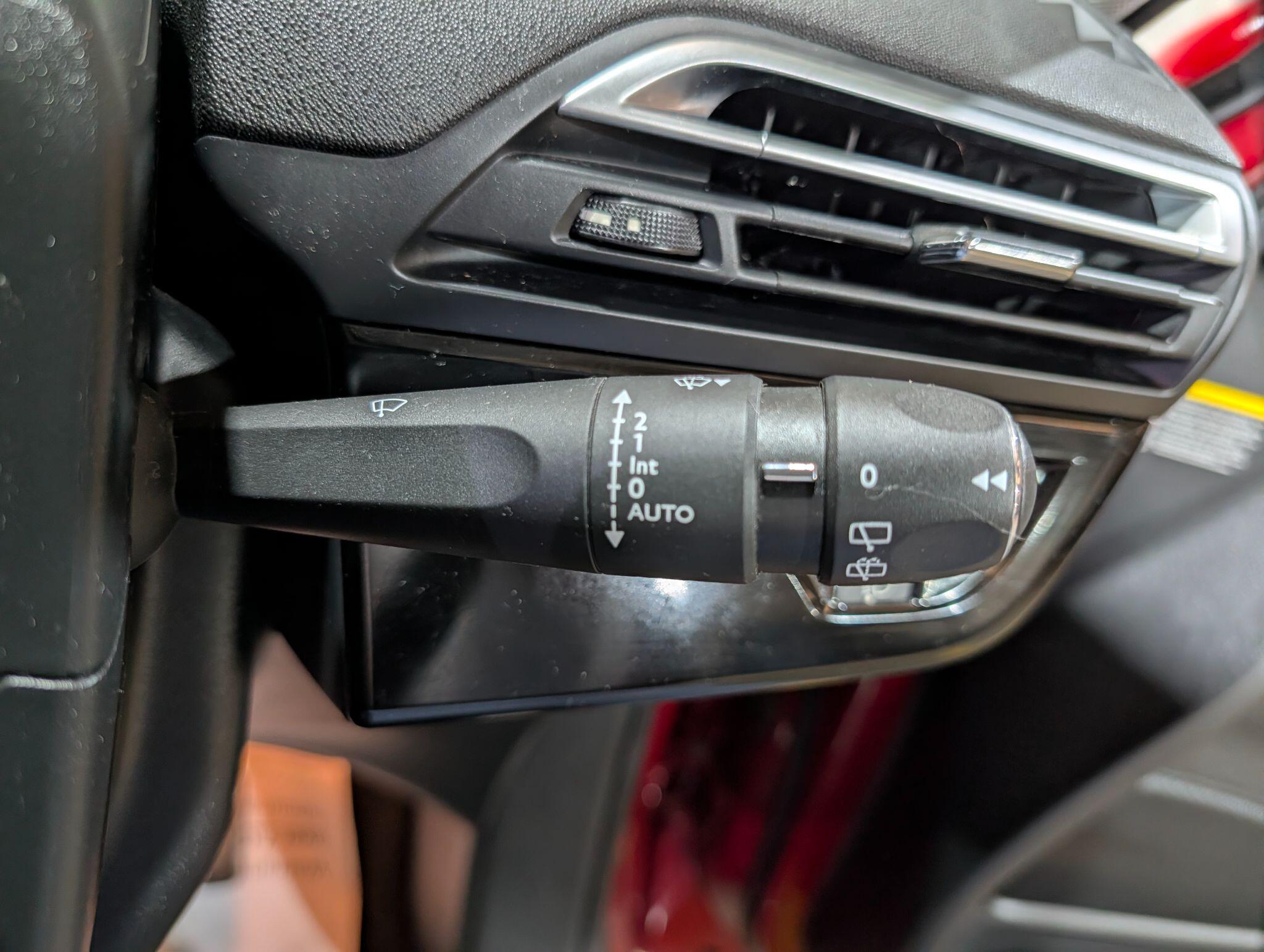 Citroen Grand C4 Picasso view 30