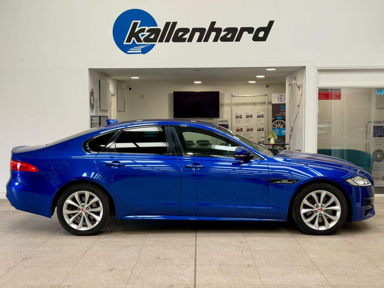 Jaguar XF view 15