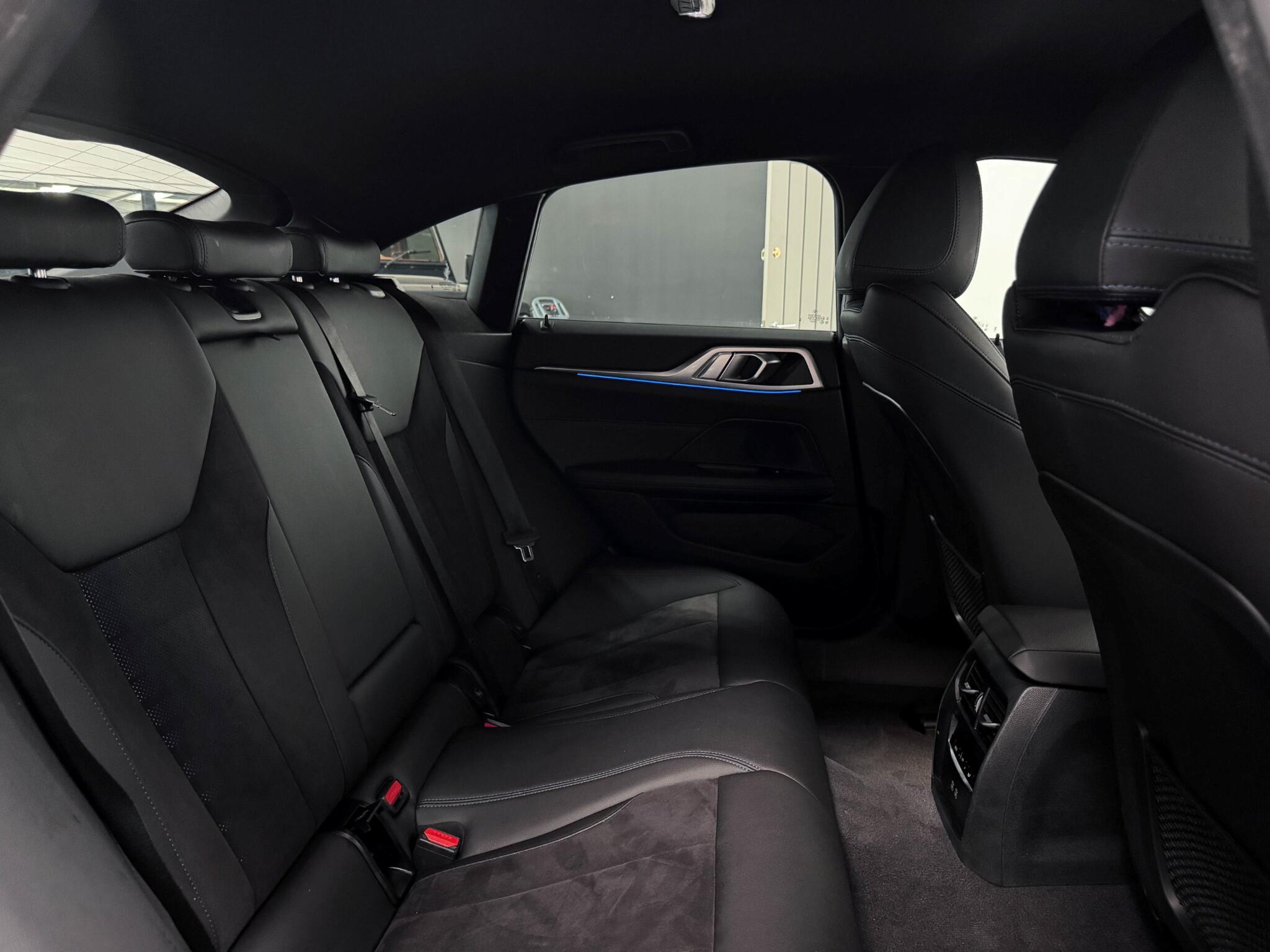 BMW I4 view 24