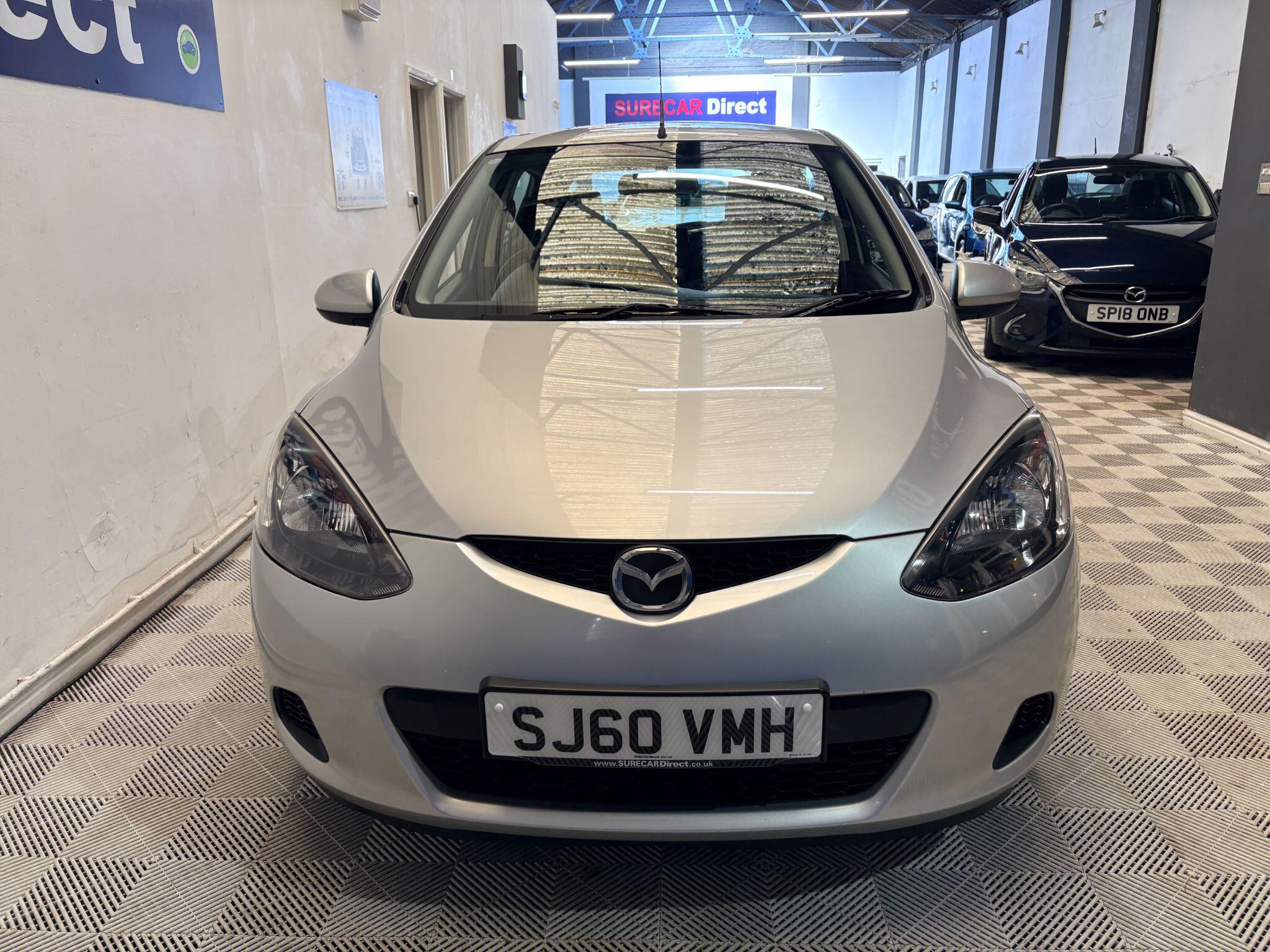 Mazda Mazda2 view 24