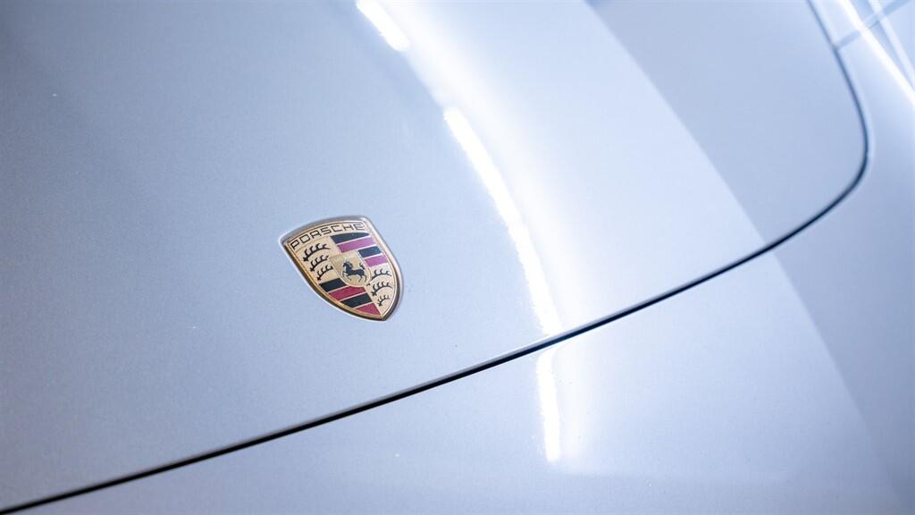 Porsche Panamera view 8