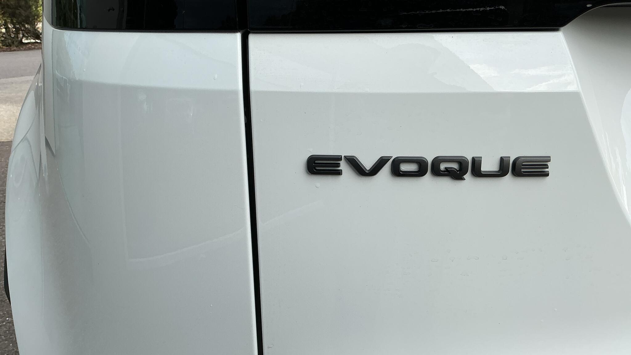 Land Rover Range Rover Evoque view 34