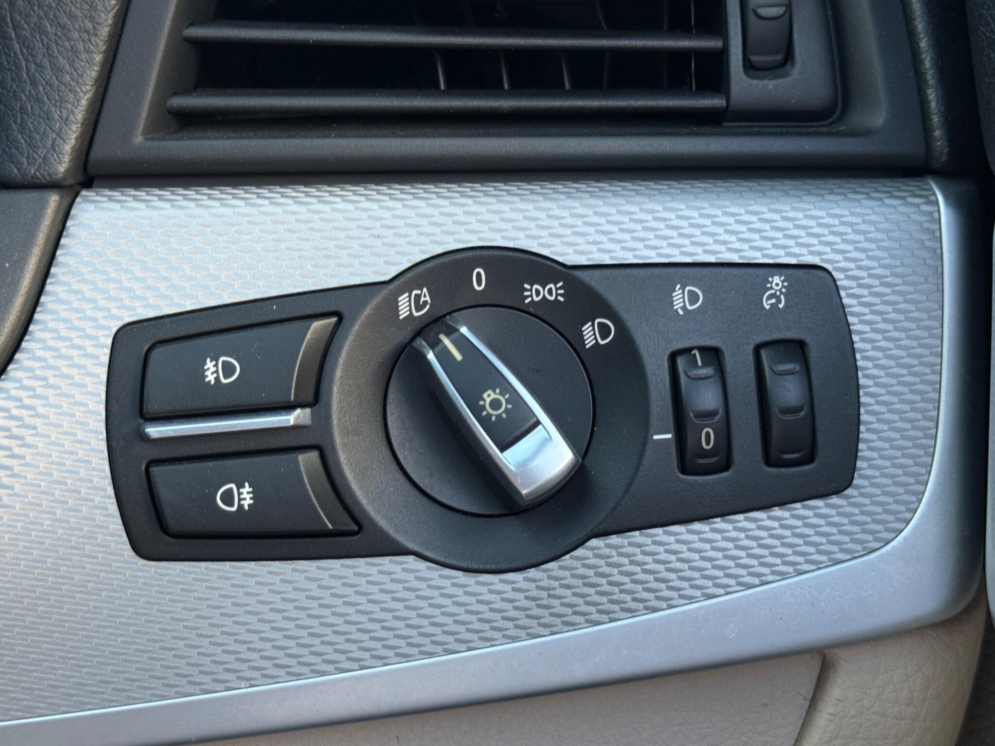 BMW 5 Series - Image 64