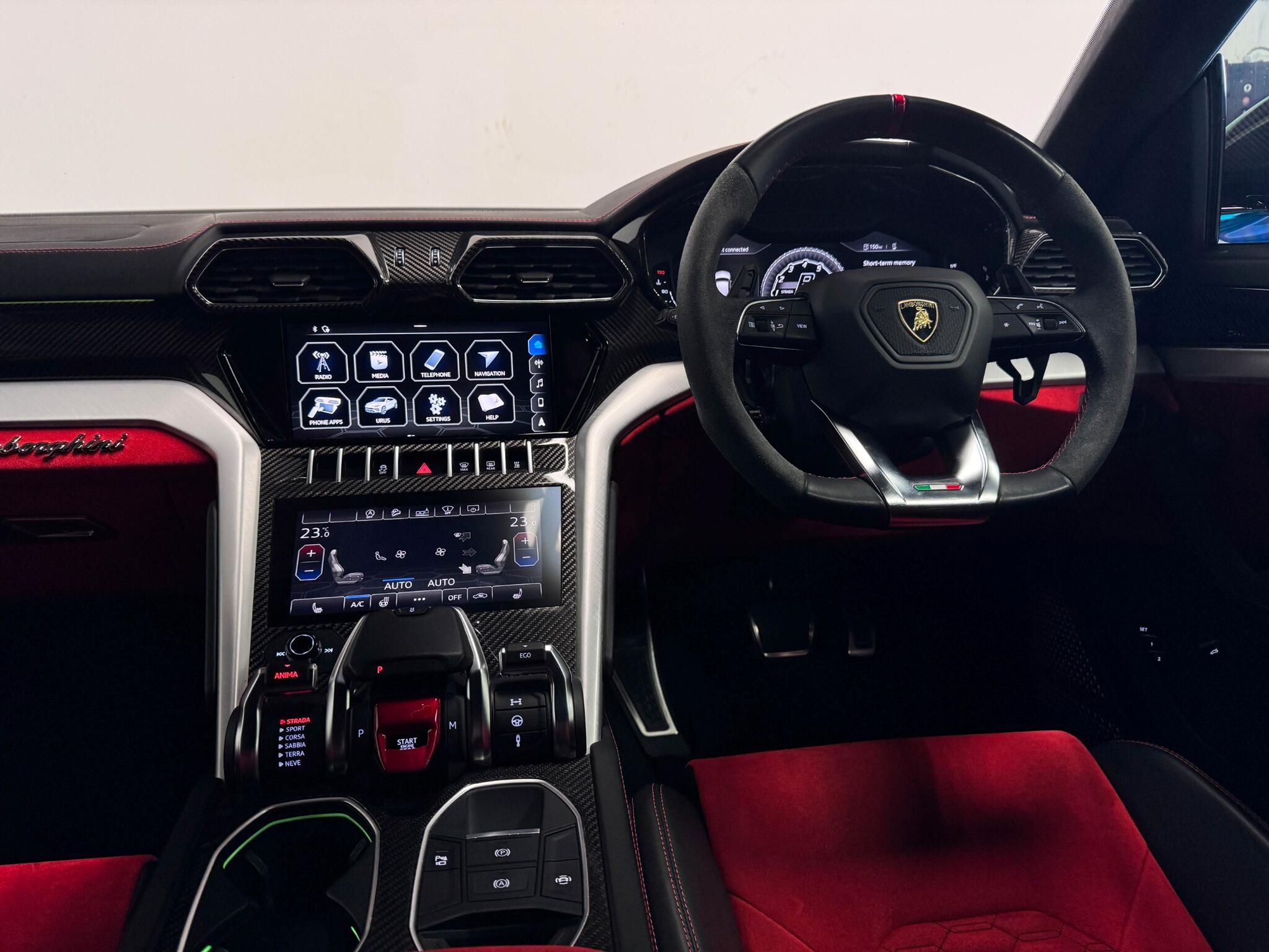 Lamborghini Urus view 56