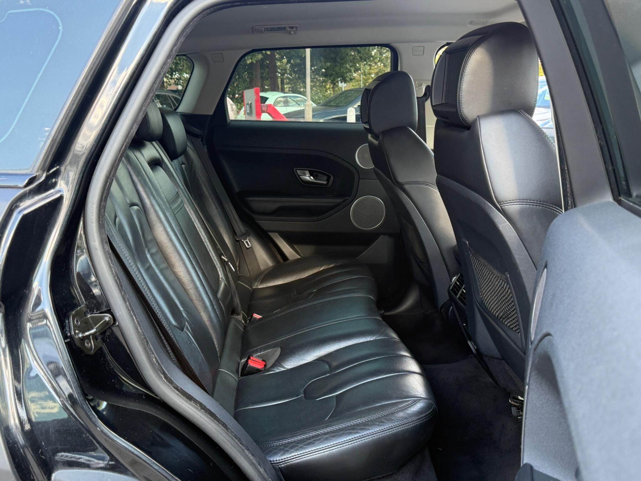 Land Rover Range Rover Evoque - Image 36