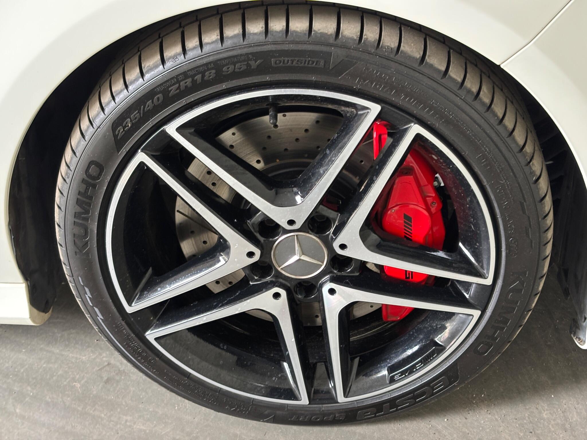 Mercedes-Benz Cla view 70