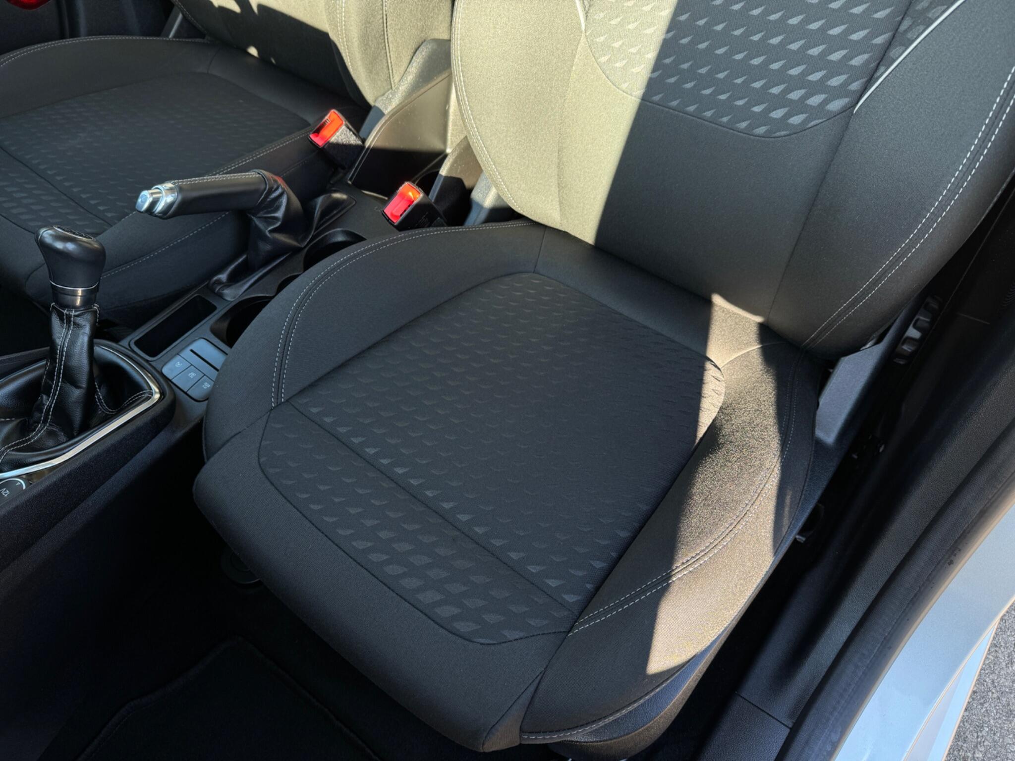 Ford Fiesta view 31