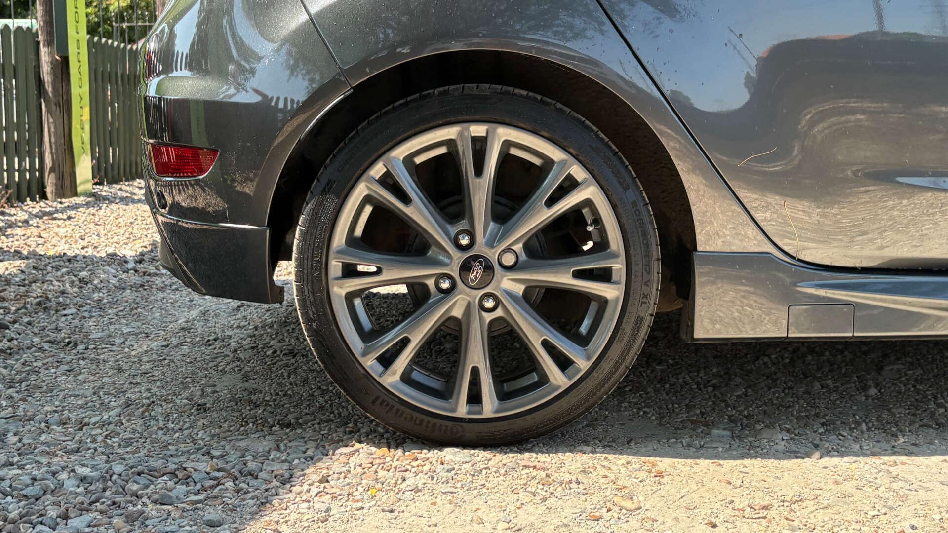 Ford Fiesta view 31