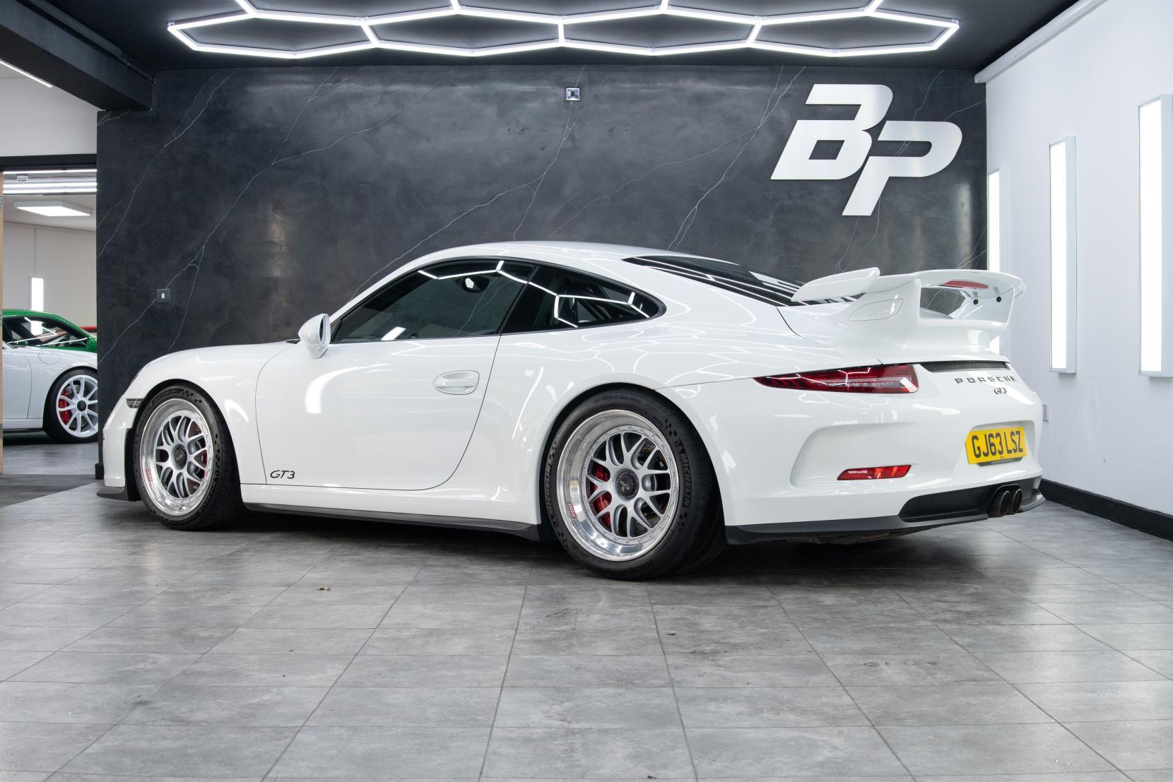 Porsche 911 view 2