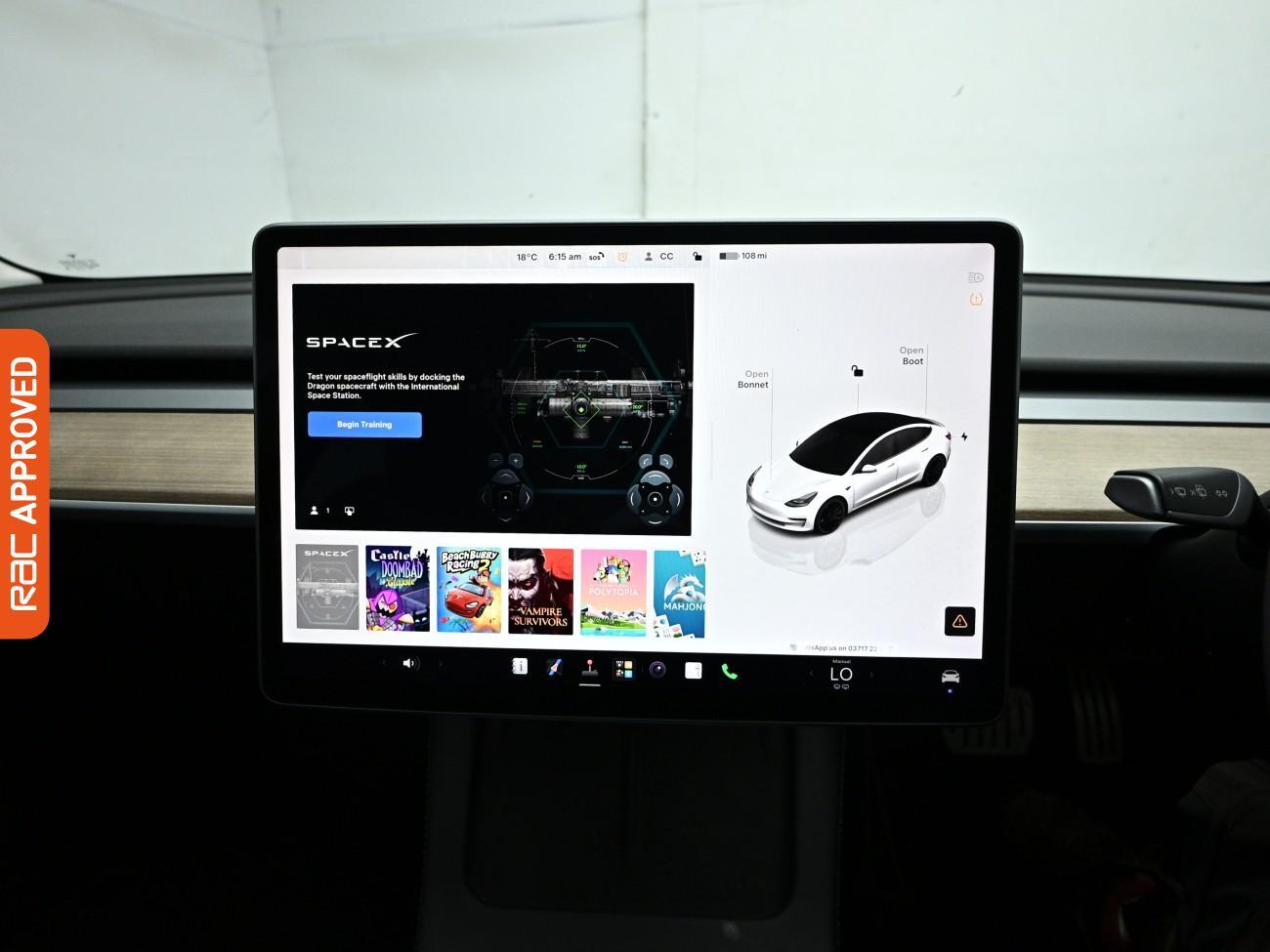 Tesla Model 3 view 18