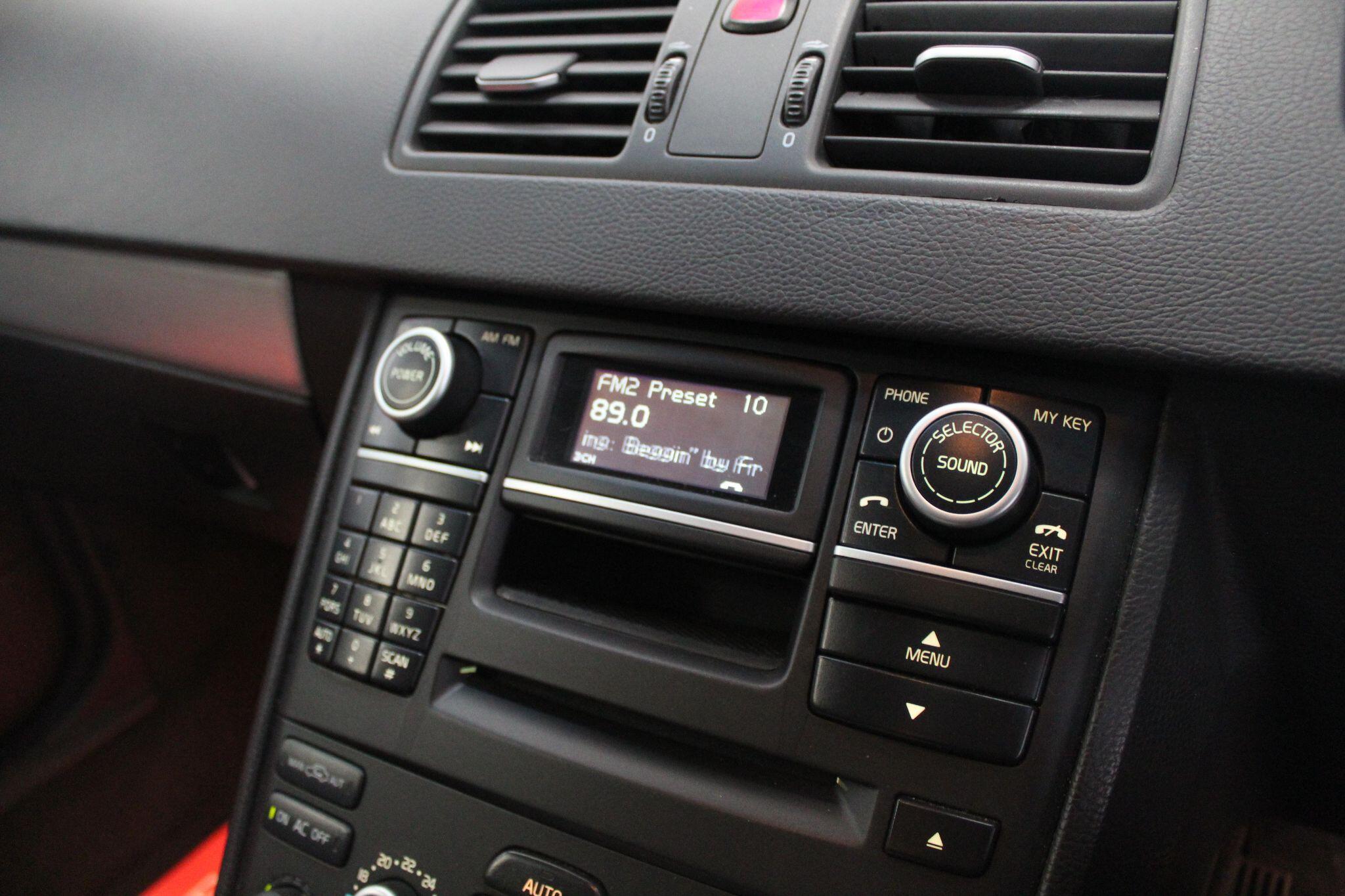 Volvo XC90 view 34