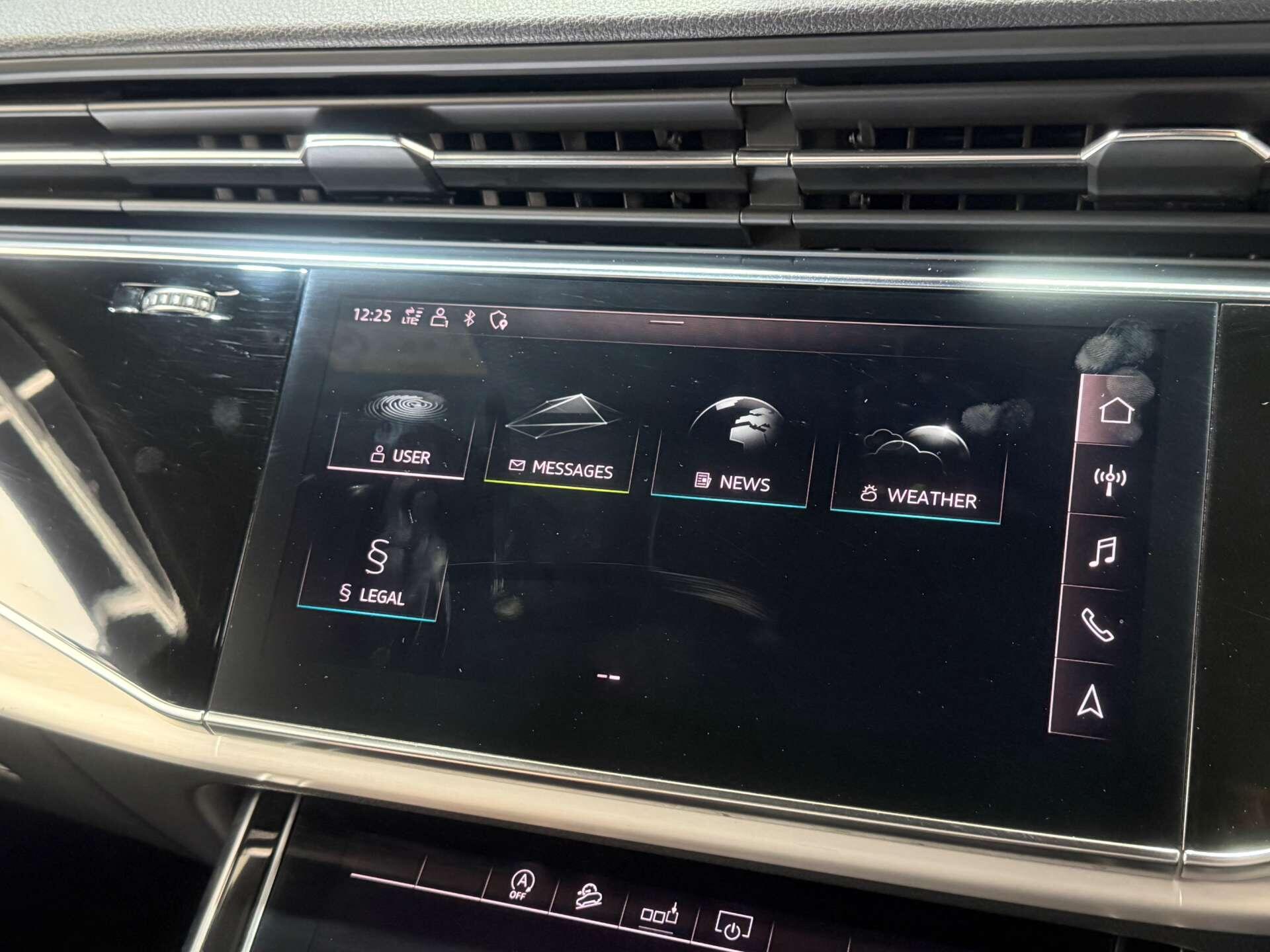 Audi SQ7 view 55