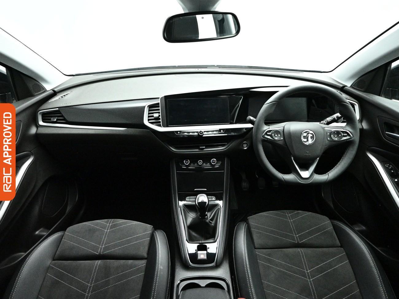 Vauxhall Grandland view 2