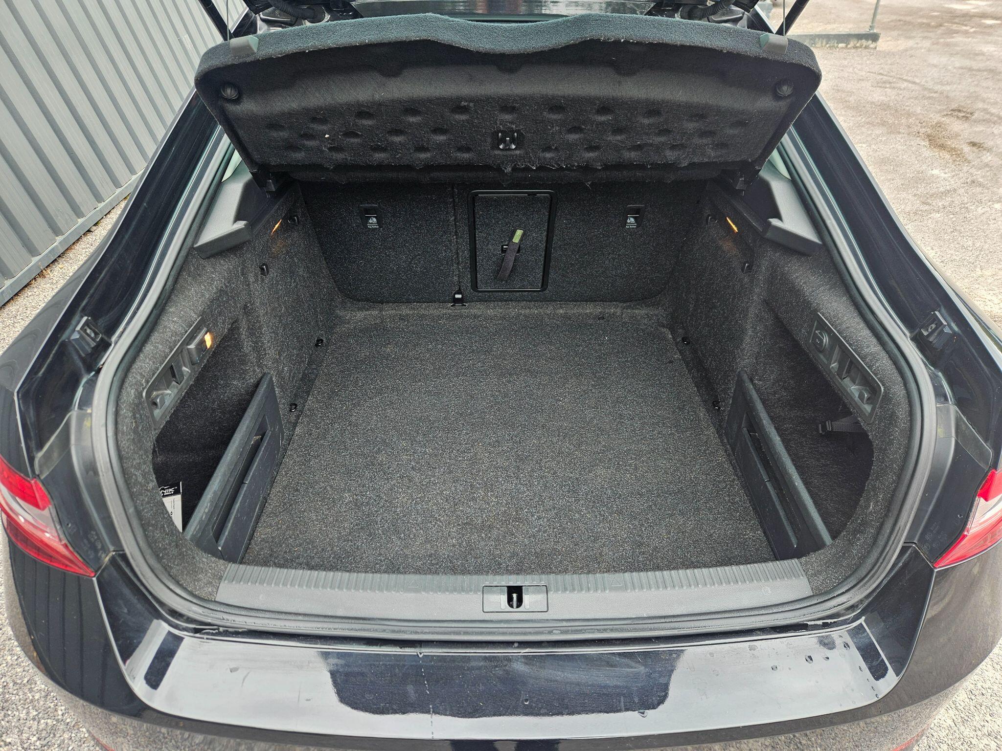 2019 Skoda Superb image 62