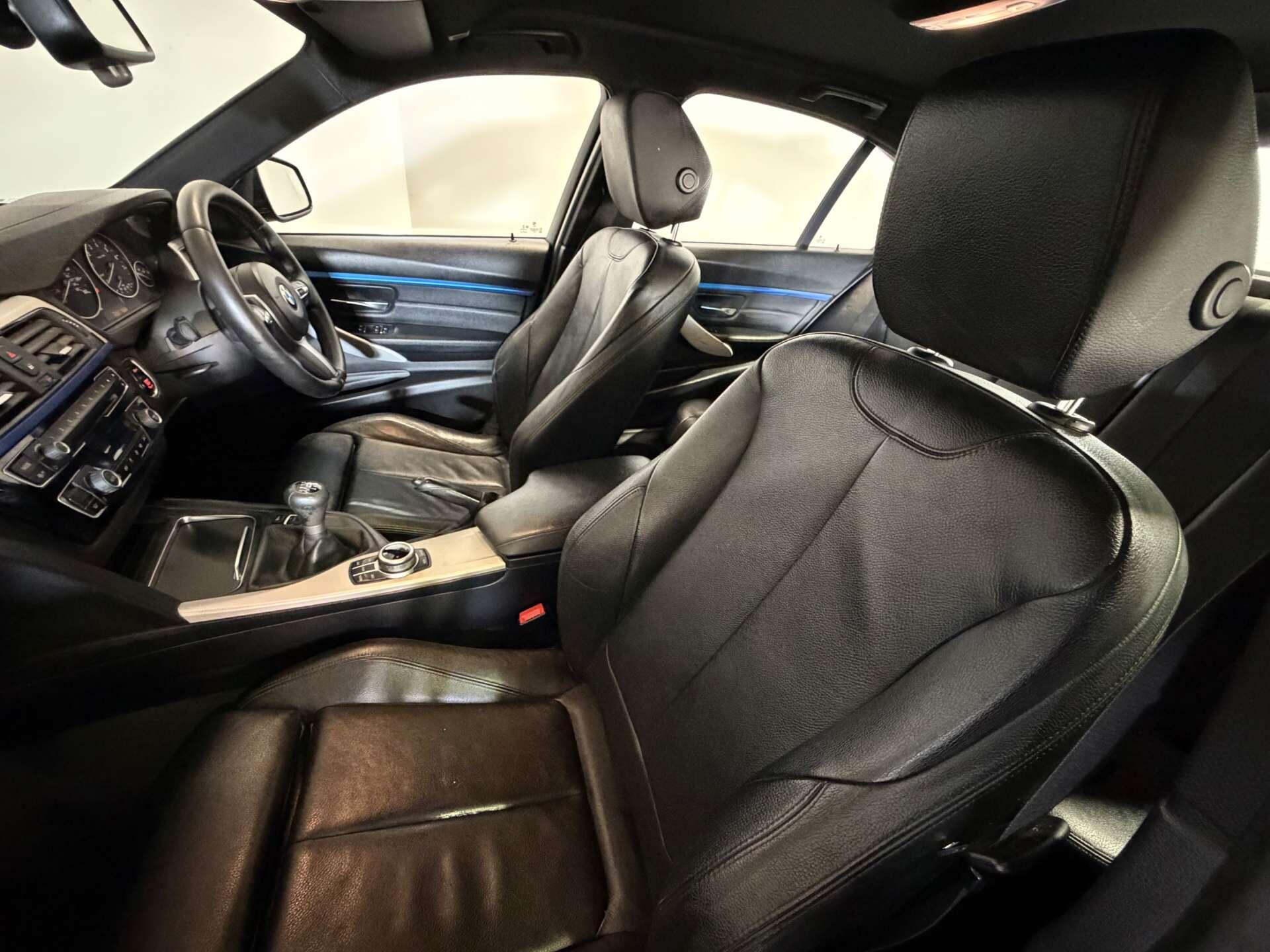 BMW 3 Series view 47