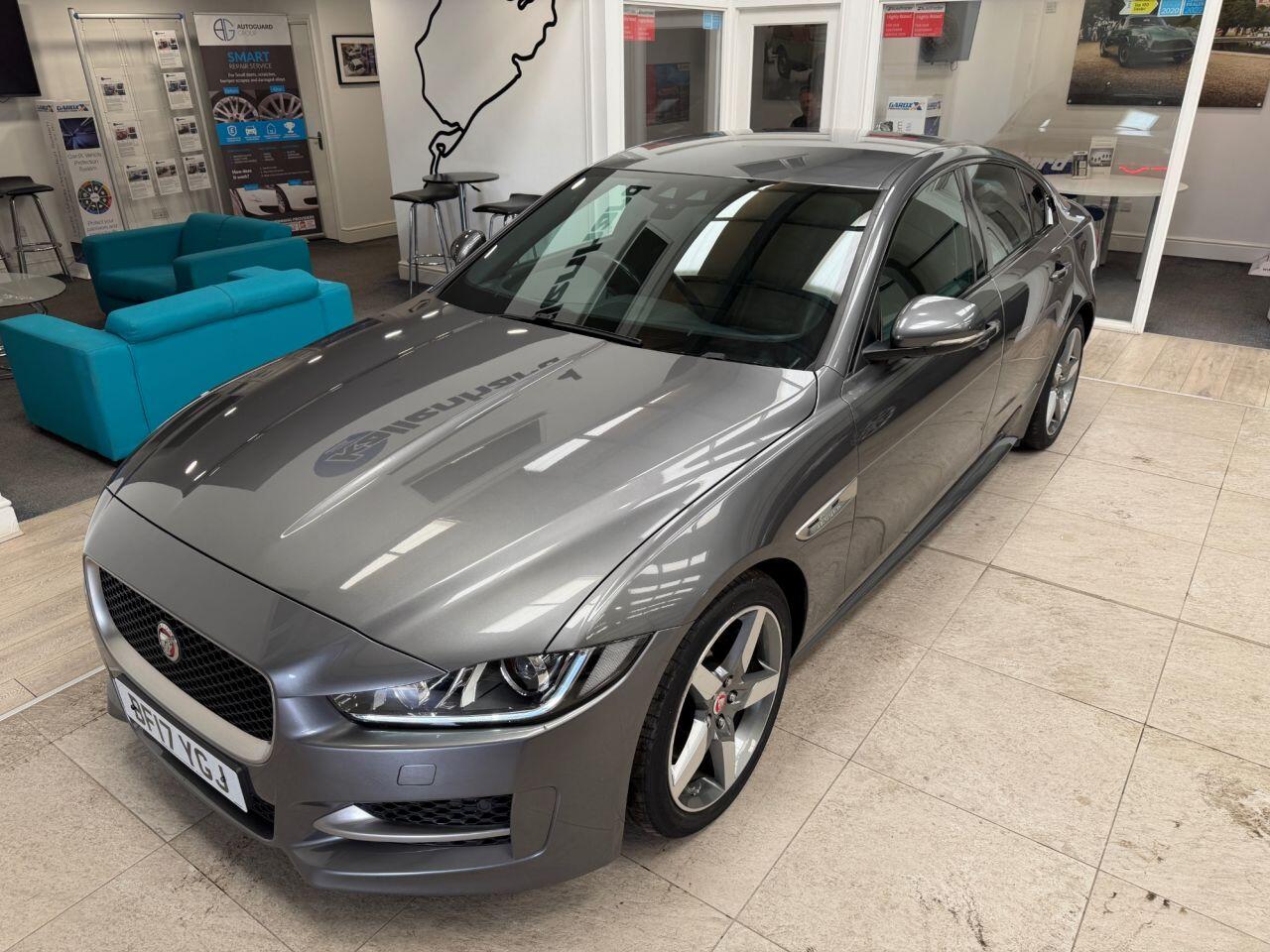 Jaguar Xe view 7