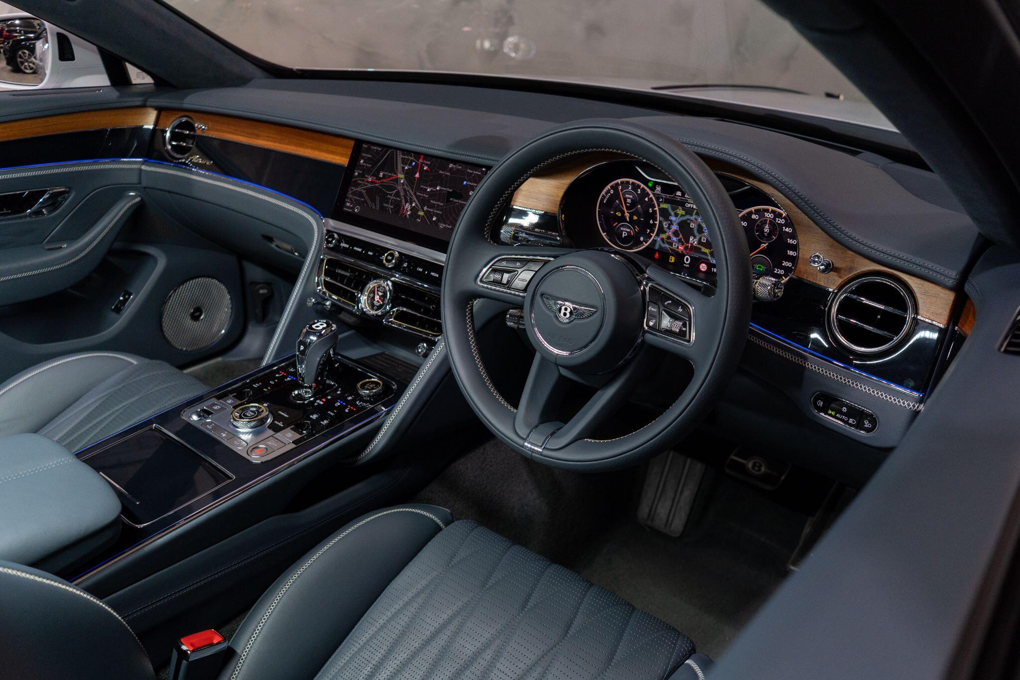 Bentley Flying Spur view 11