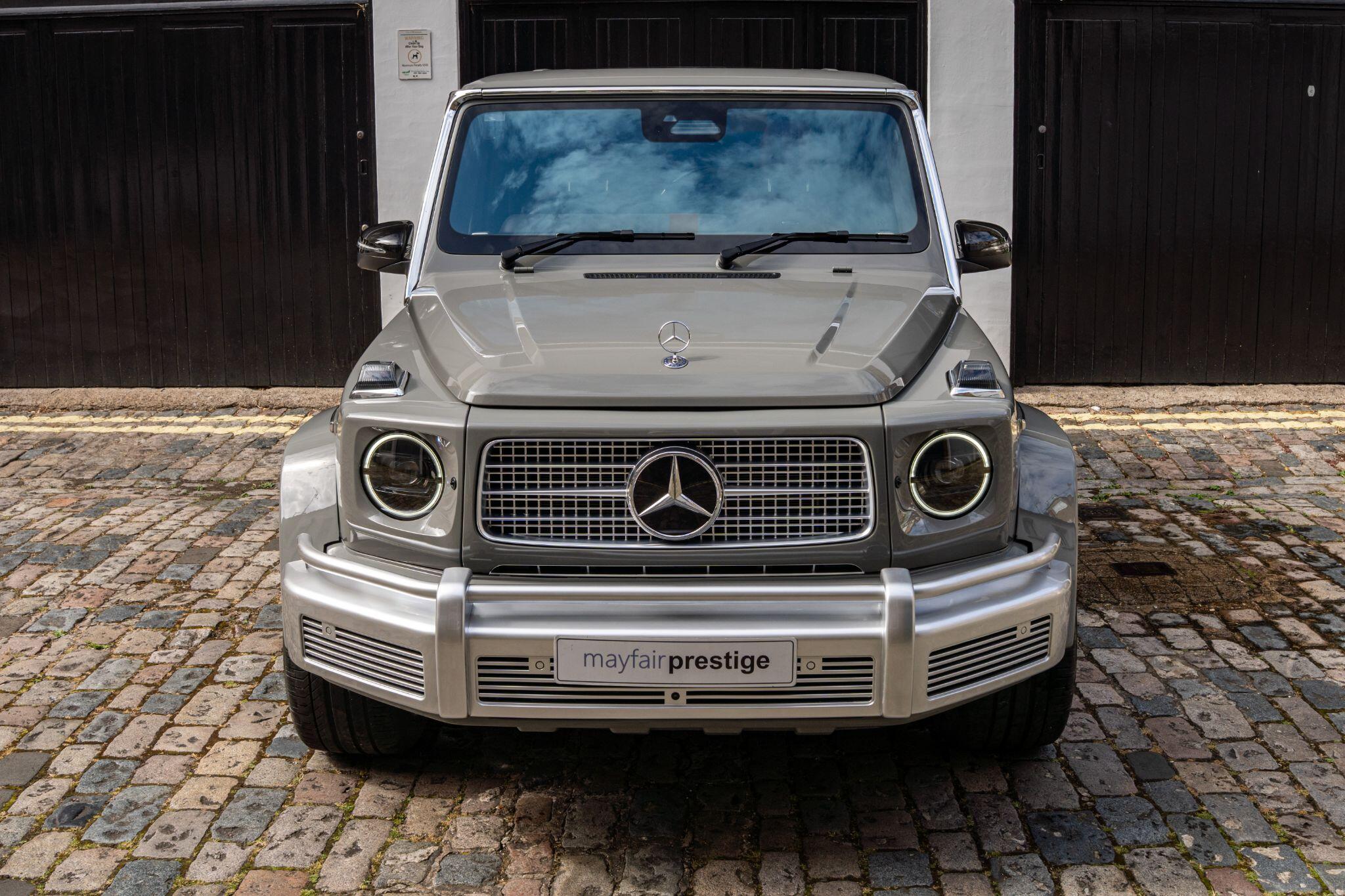 Mercedes-Benz G-Class view 3