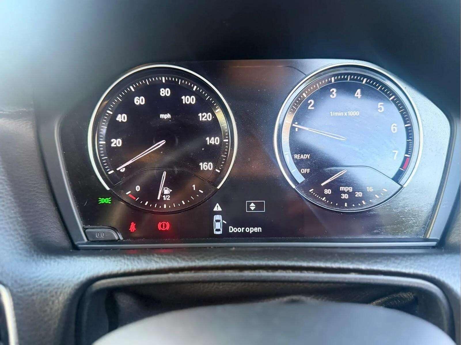 BMW 1 Series view 6