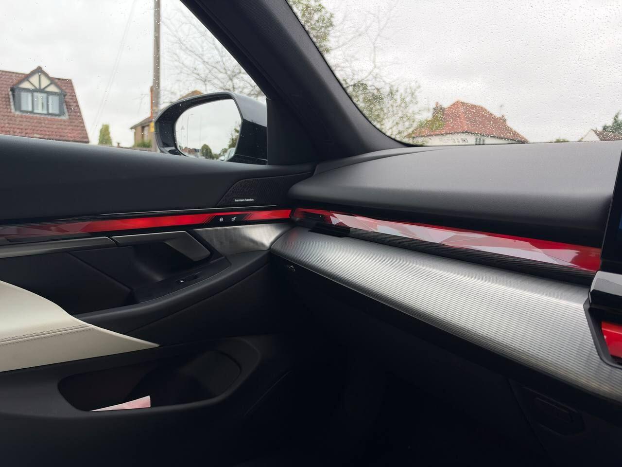 BMW i5 view 46