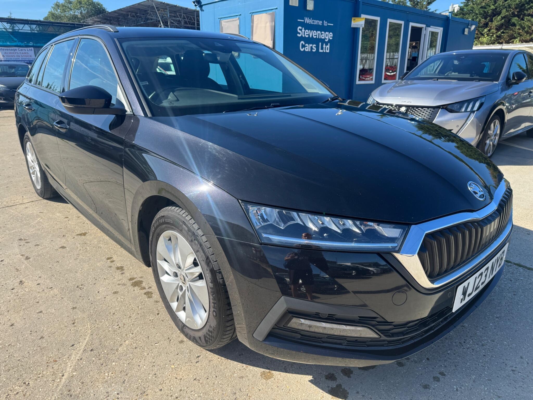 Skoda Octavia view 4