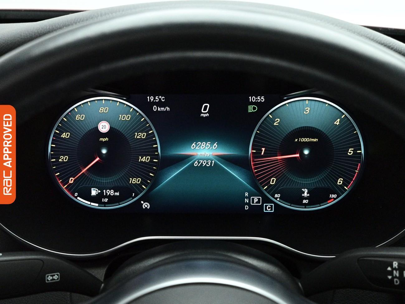 Mercedes-Benz C-Class view 11