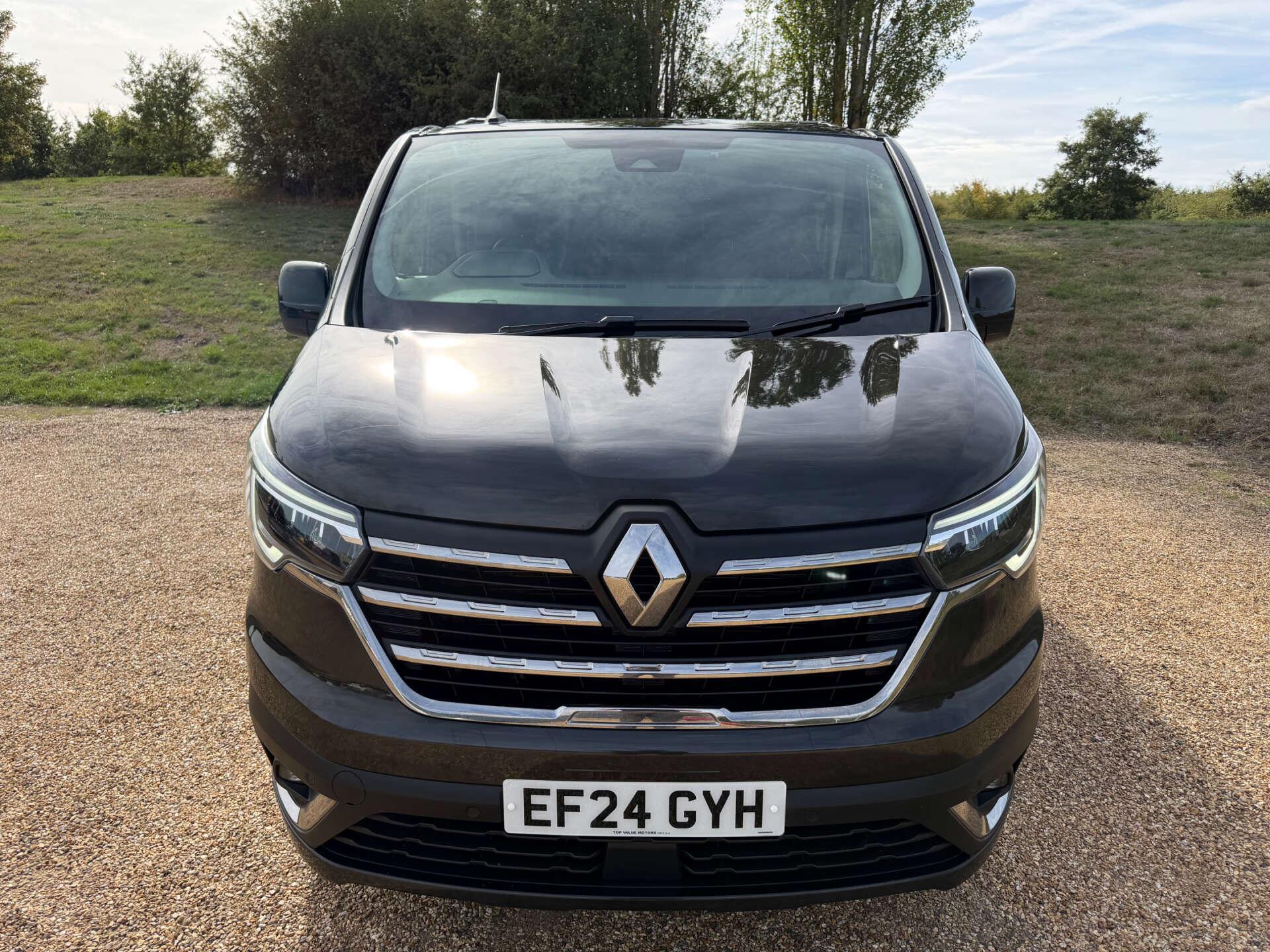 Renault Trafic view 2