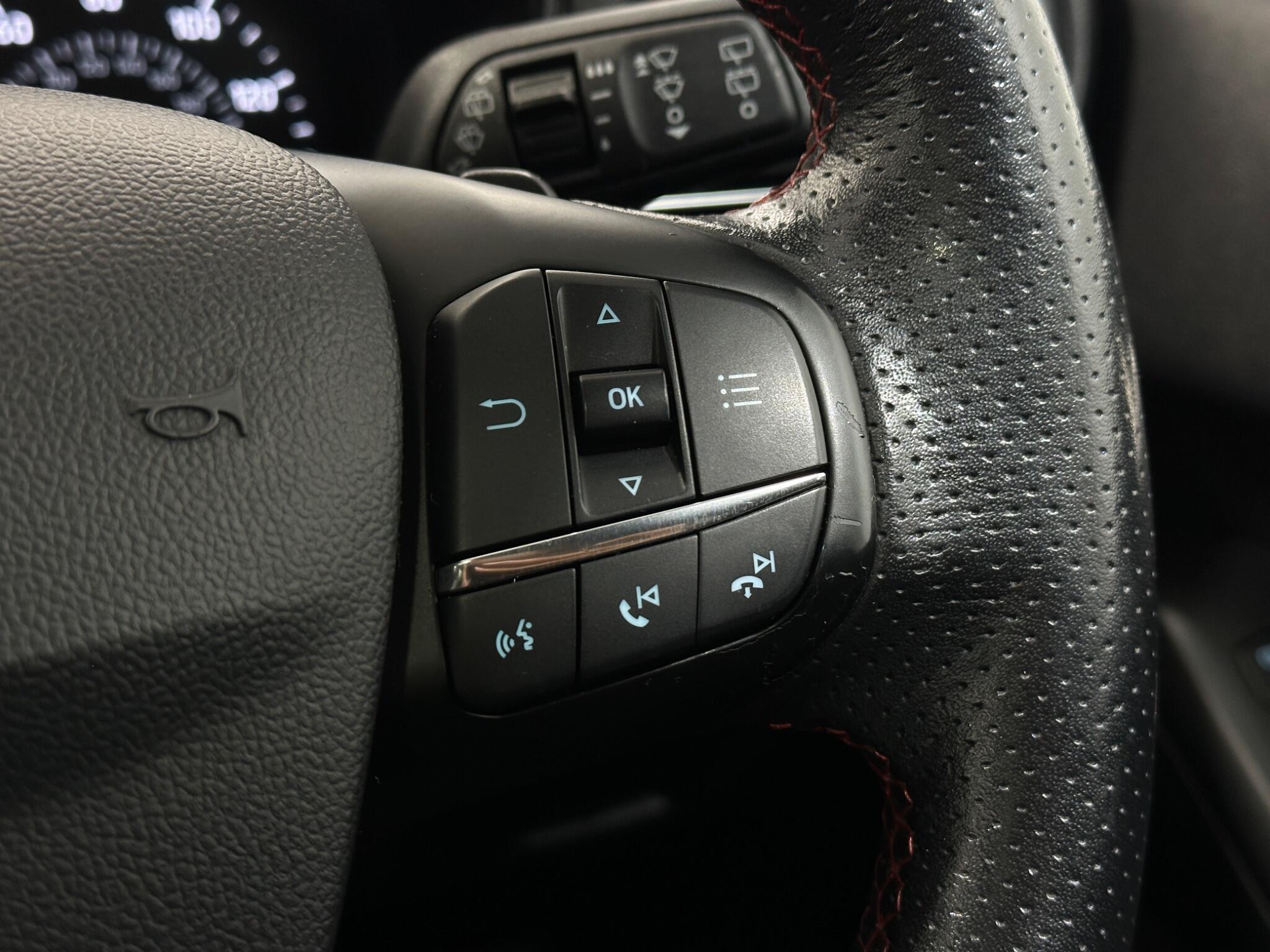 Ford Focus view 15