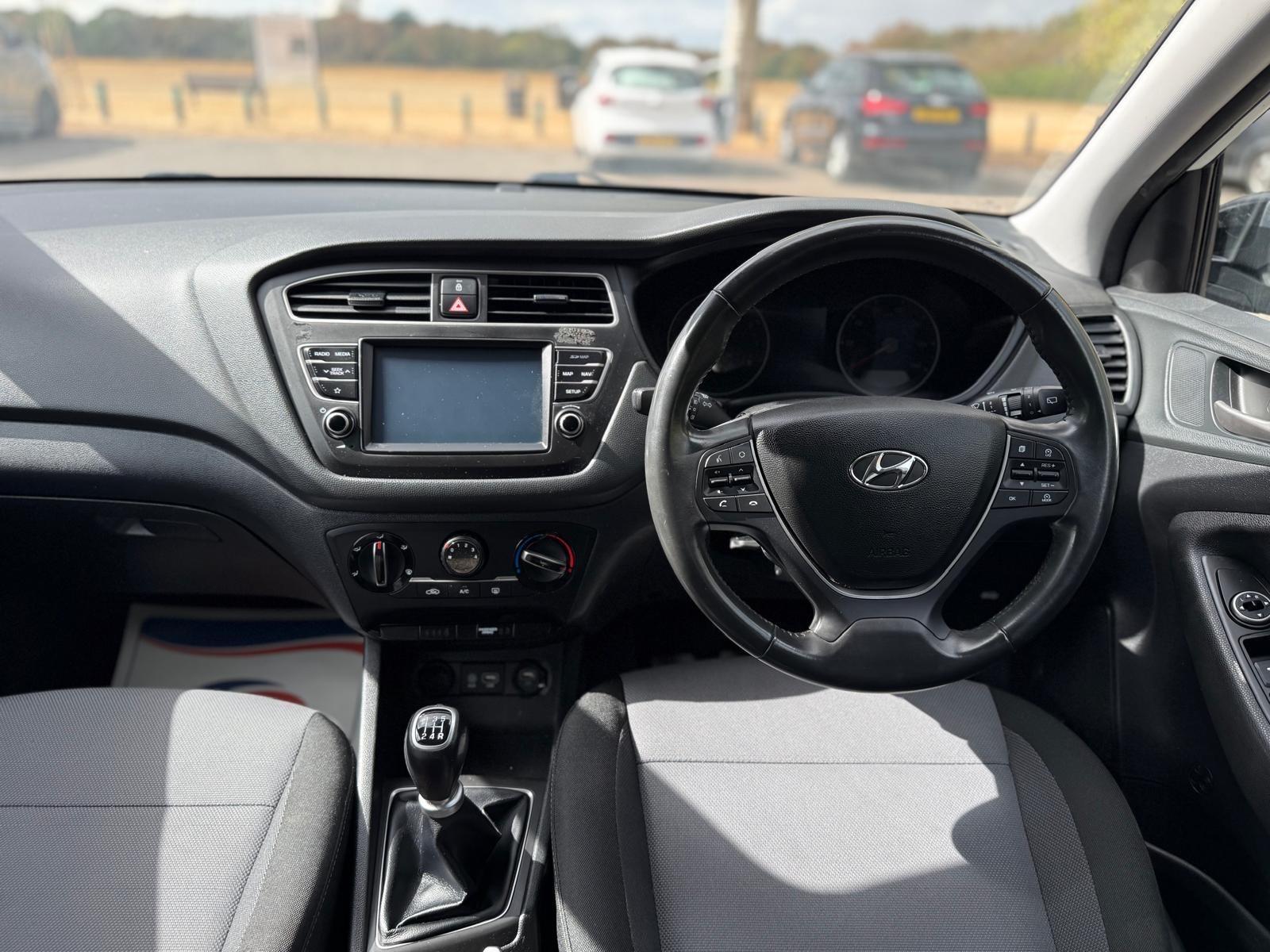 Hyundai i20 view 22