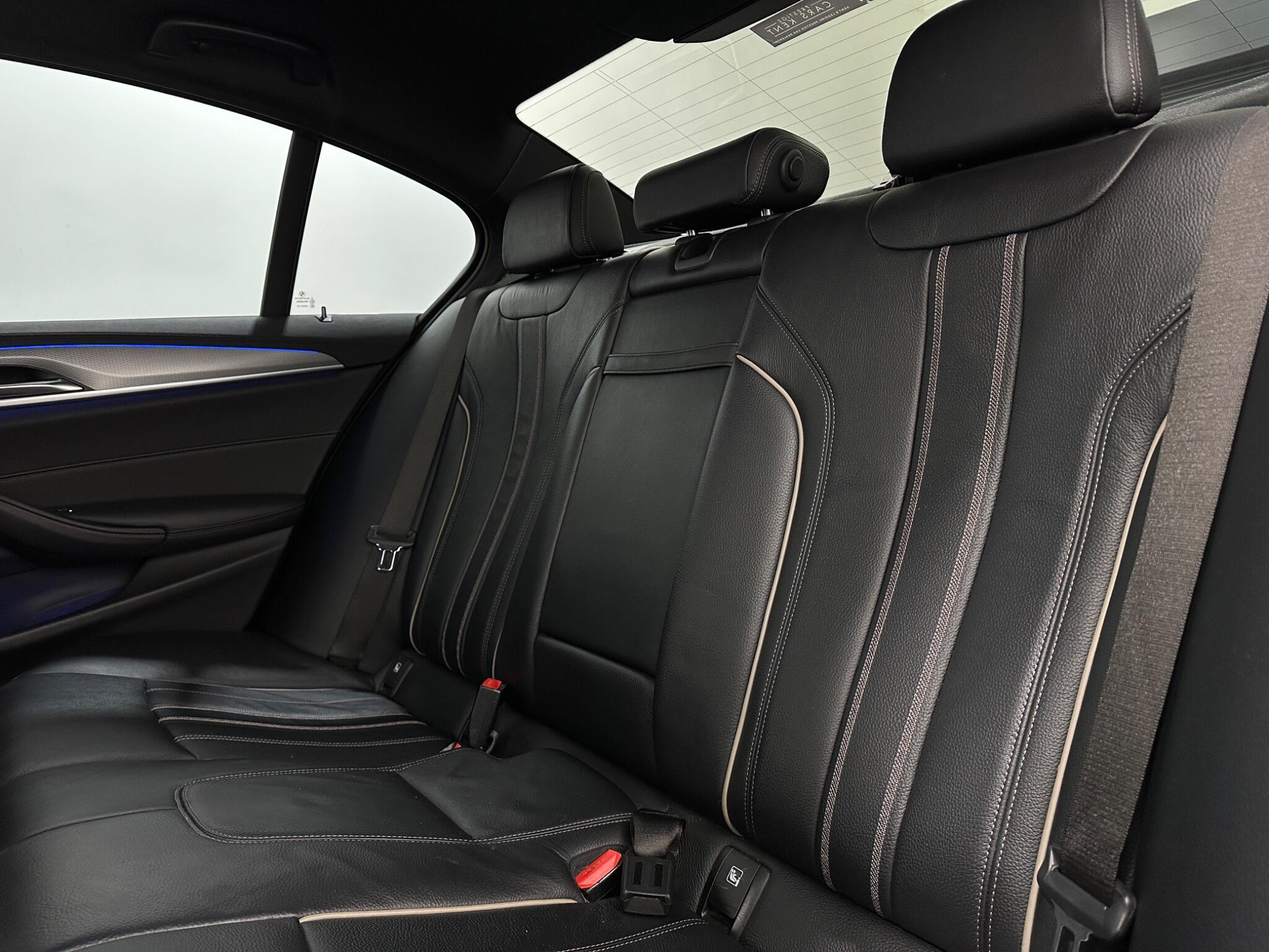 BMW 5 Series view 40