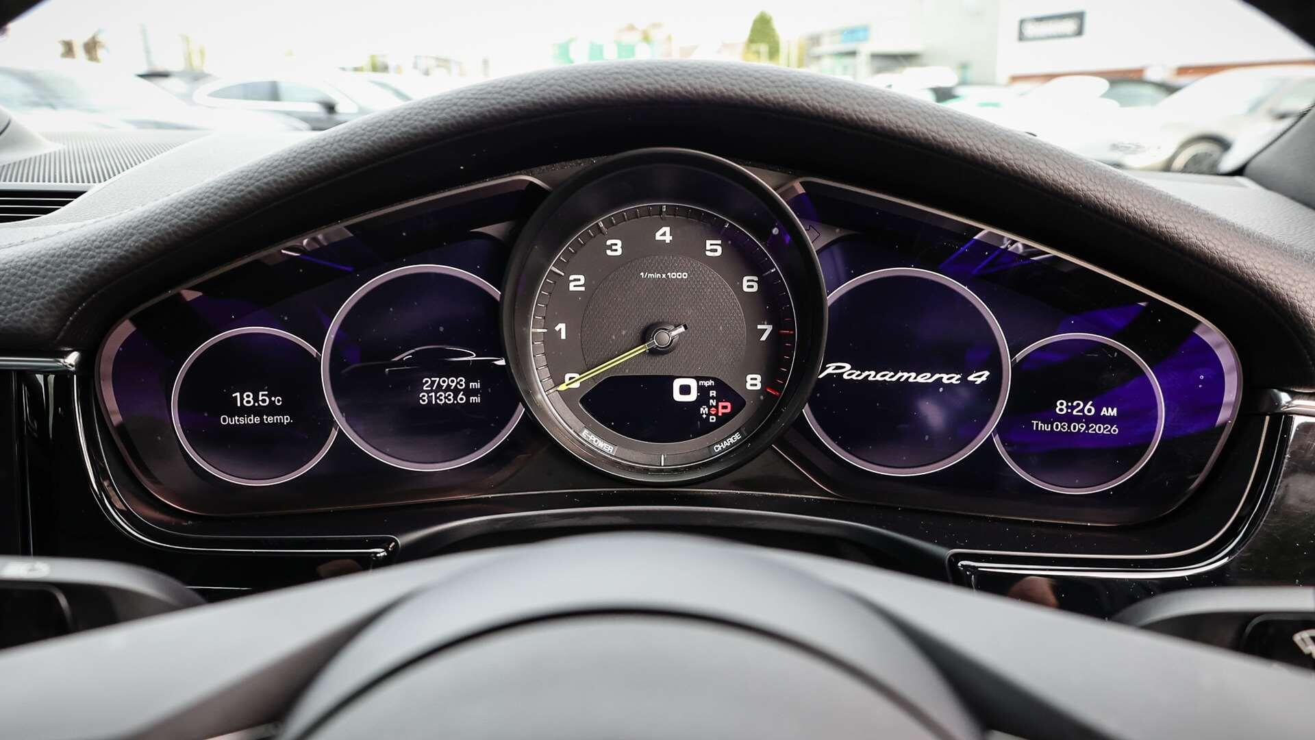 Porsche Panamera view 17