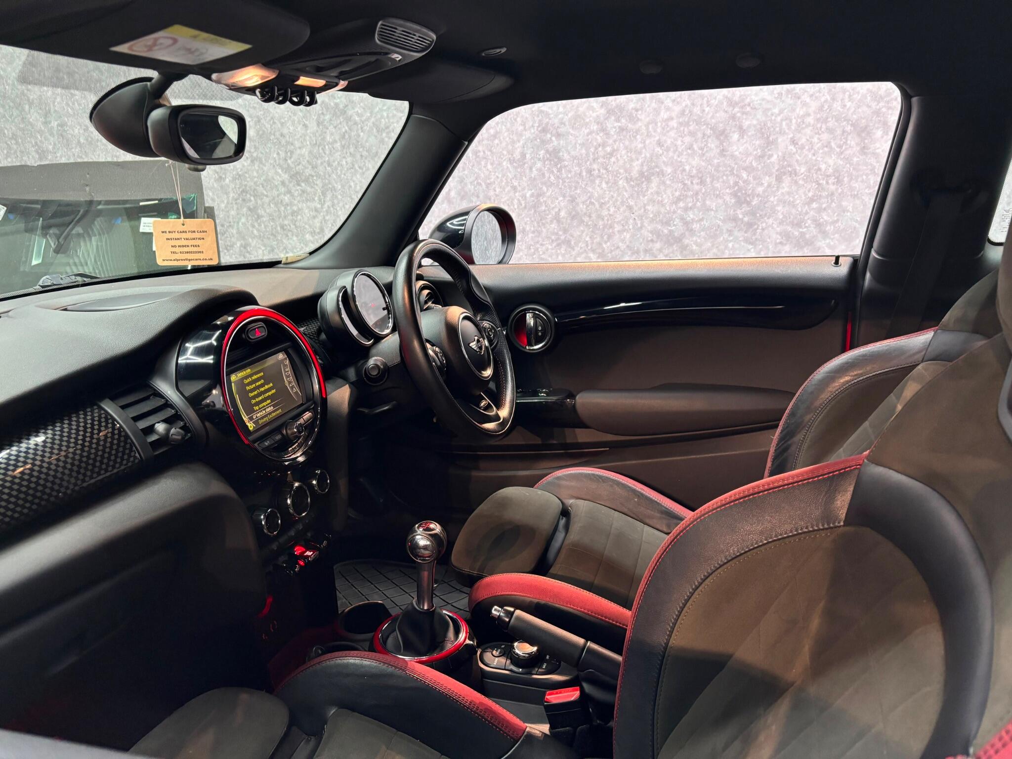 Mini Cooper view 17