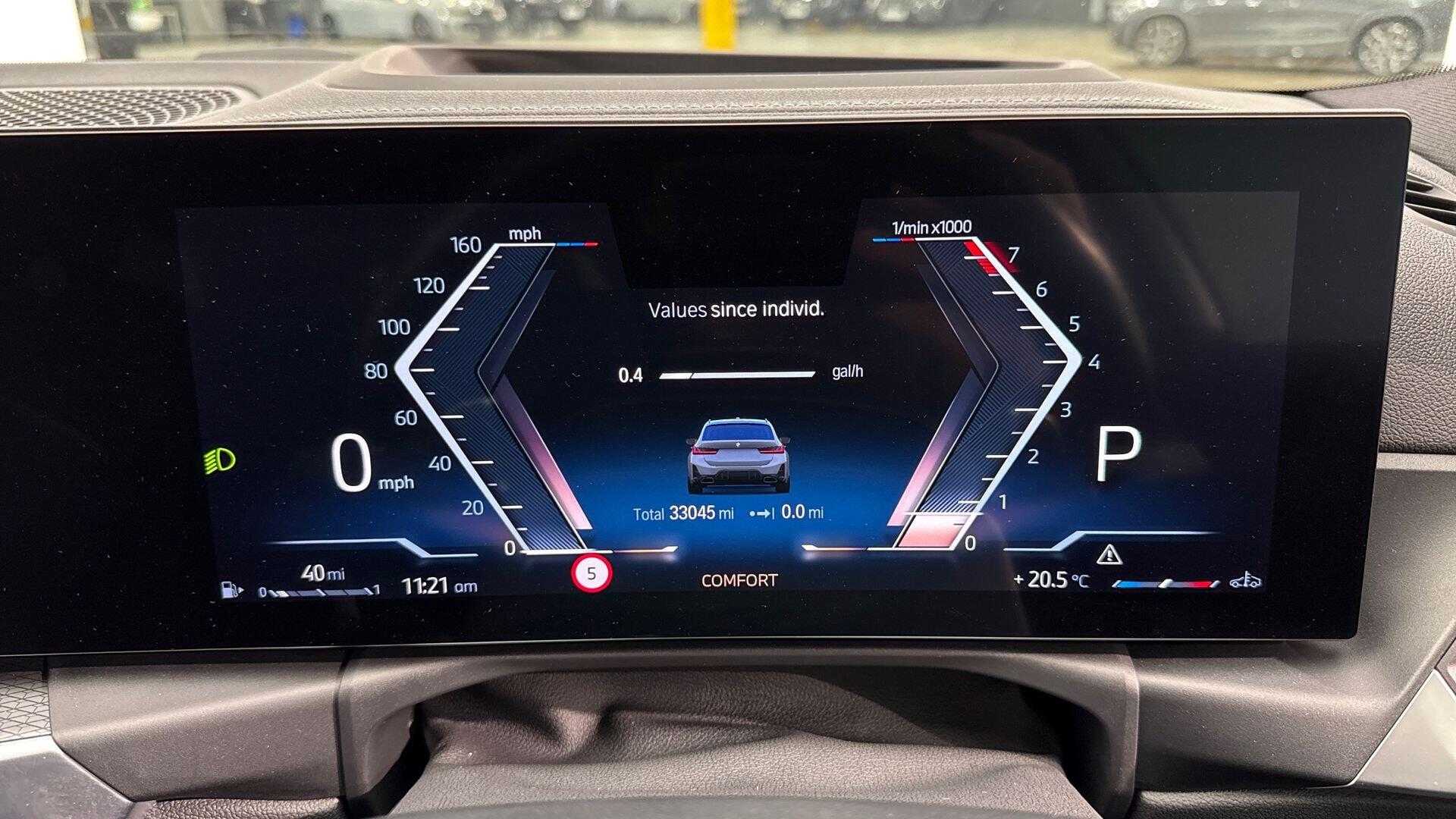 BMW 3 Series view 9