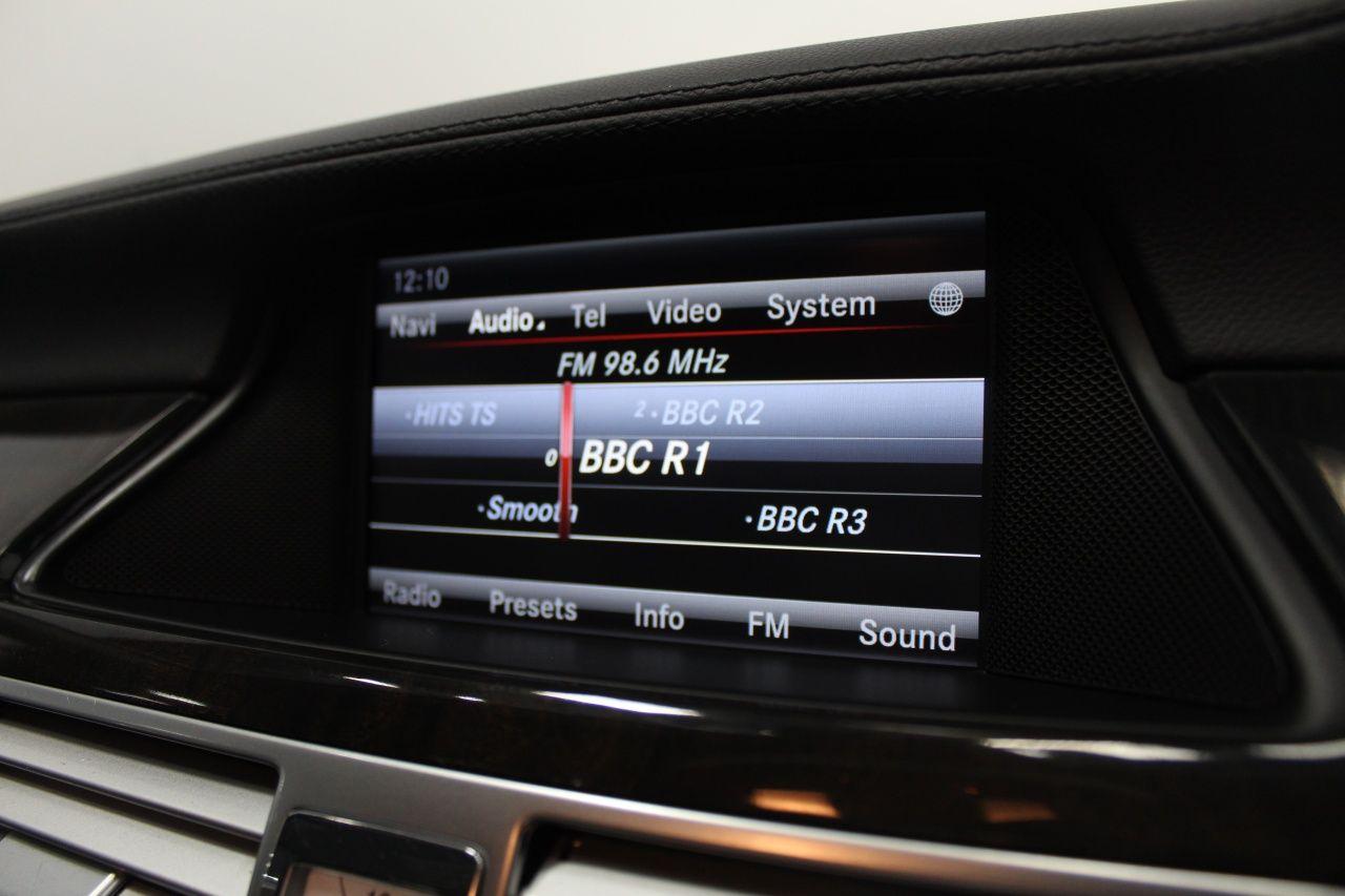 Mercedes-Benz CLS view 35