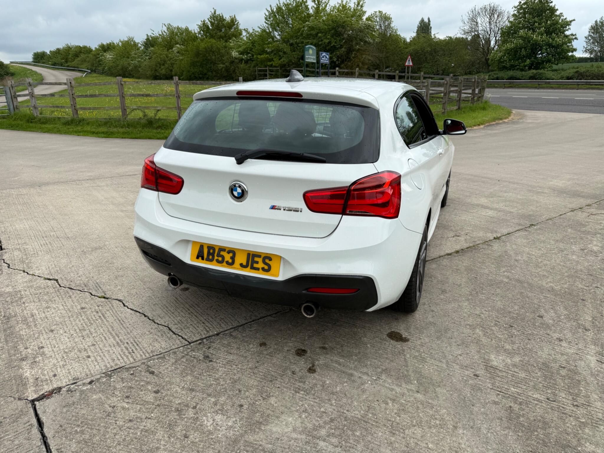 BMW 1 Series 3.0 M135i Euro 6 (s/s) 3dr — photo 19 of 92