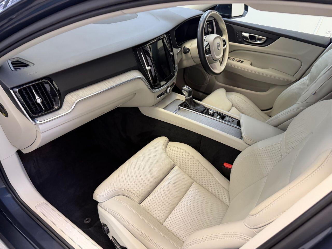 Volvo V60 view 23