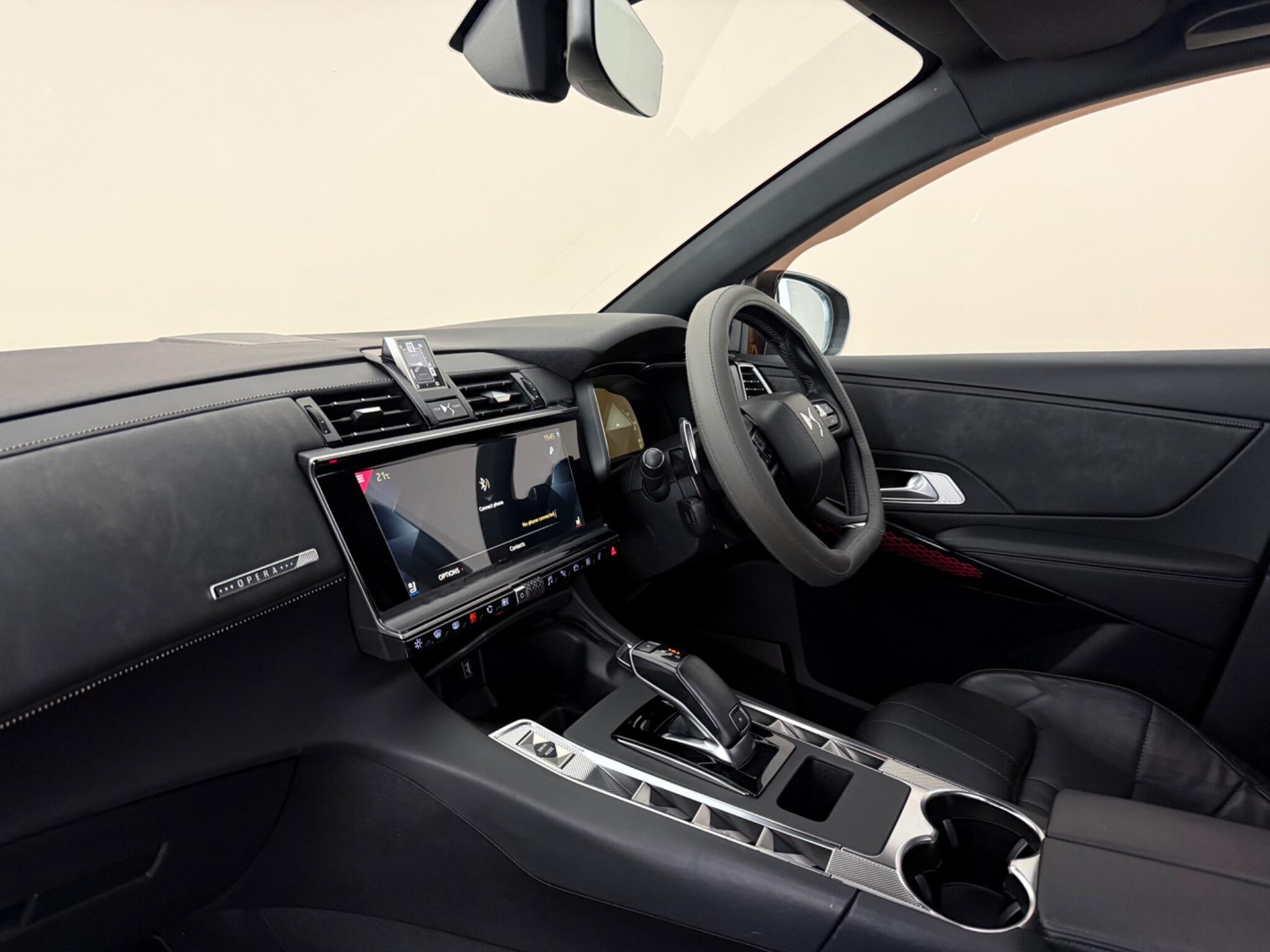 DS Automobiles DS 7 Crossback view 4