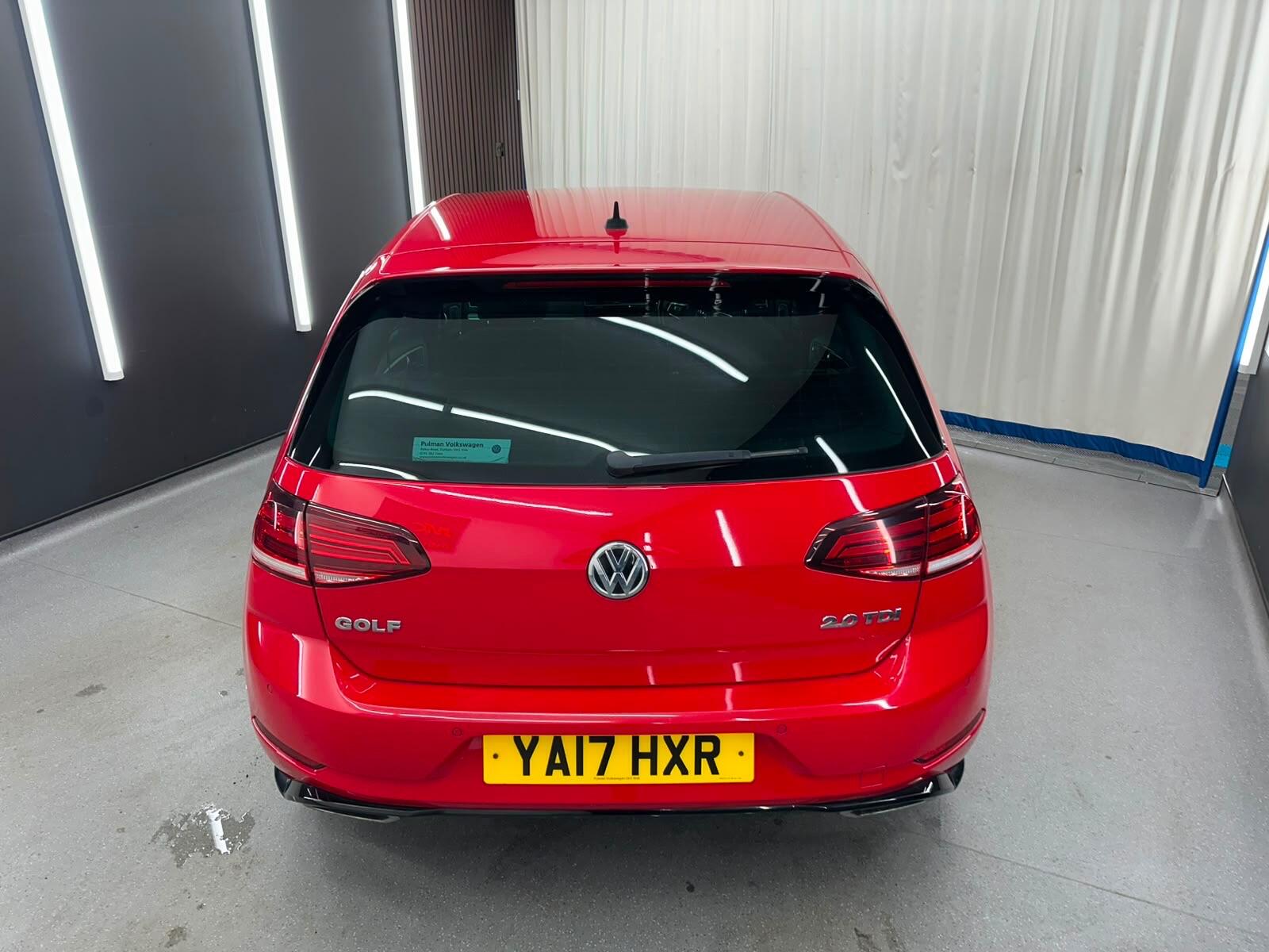 Volkswagen Golf view 9