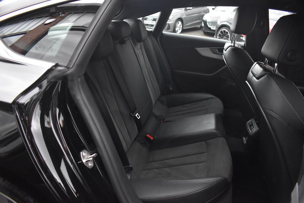 Audi A5 view 34