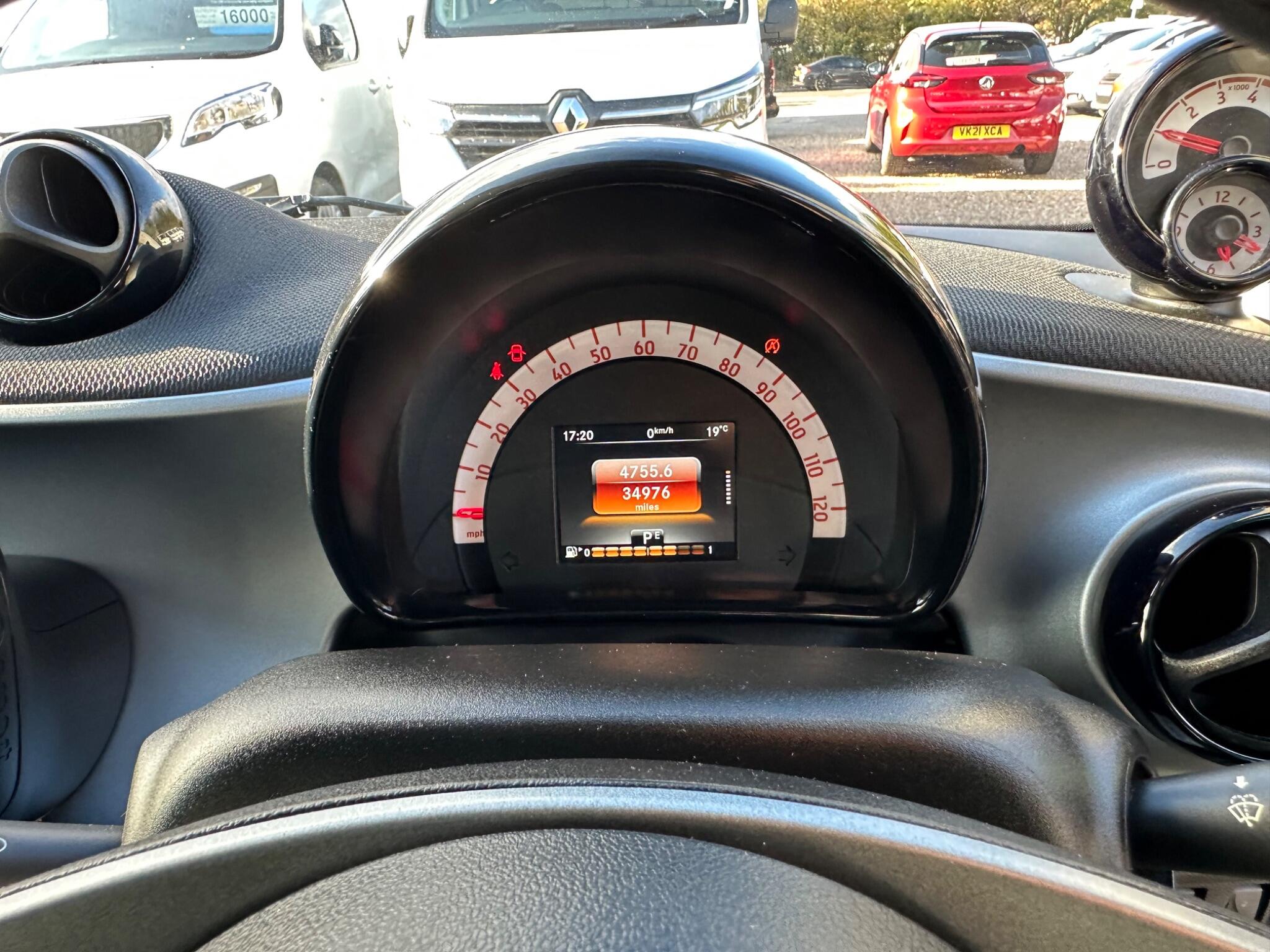 Smart Fortwo view 11