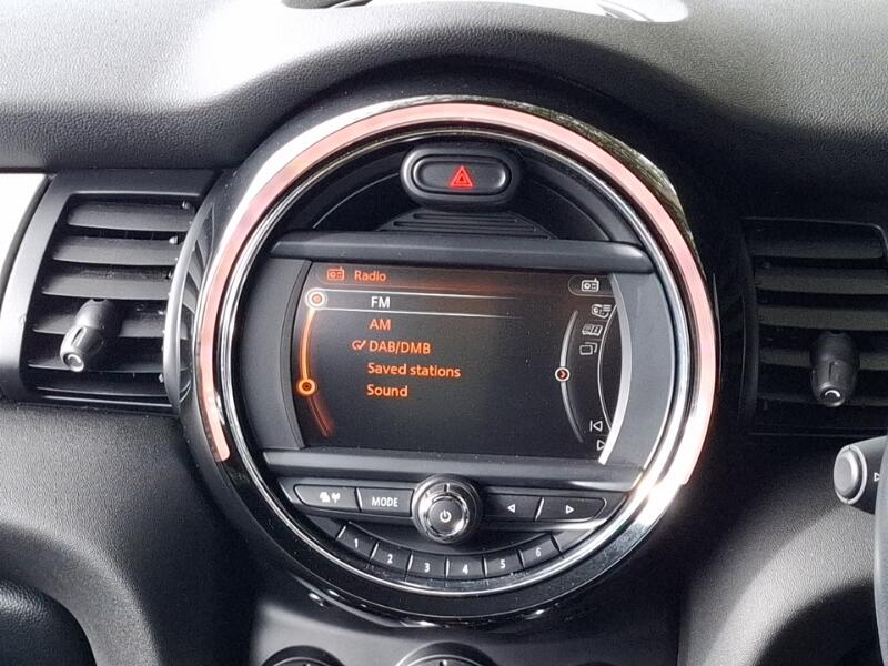 MINI Convertible view 11