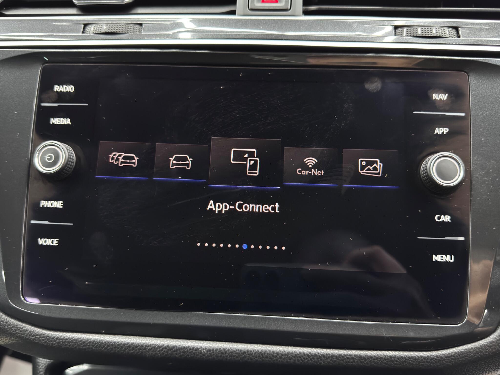 Volkswagen Tiguan view 31