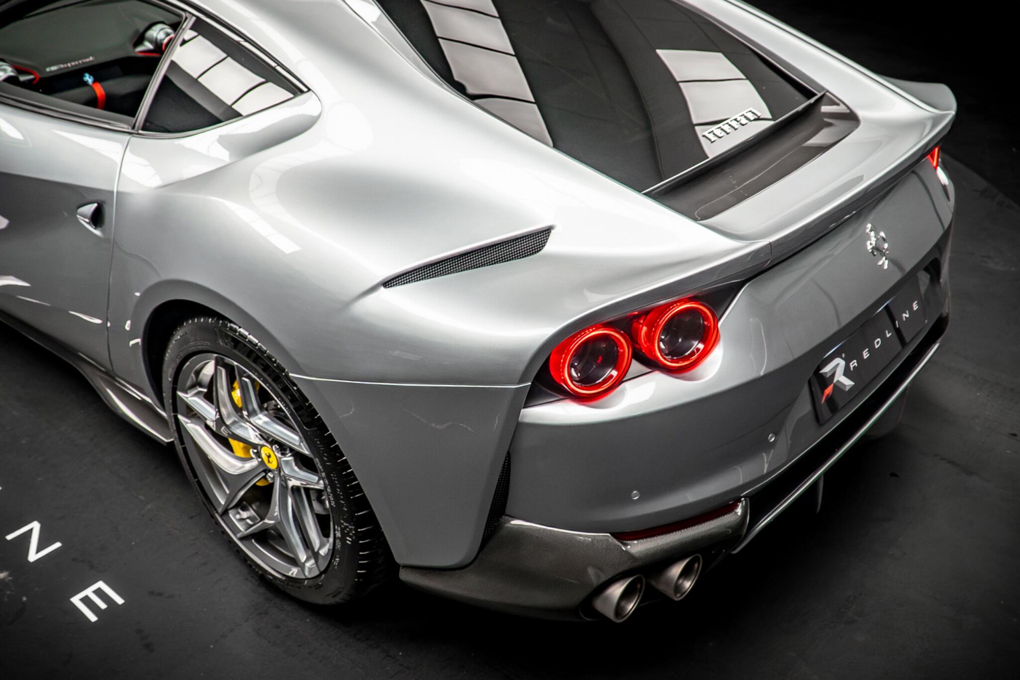 Ferrari 812 view 18