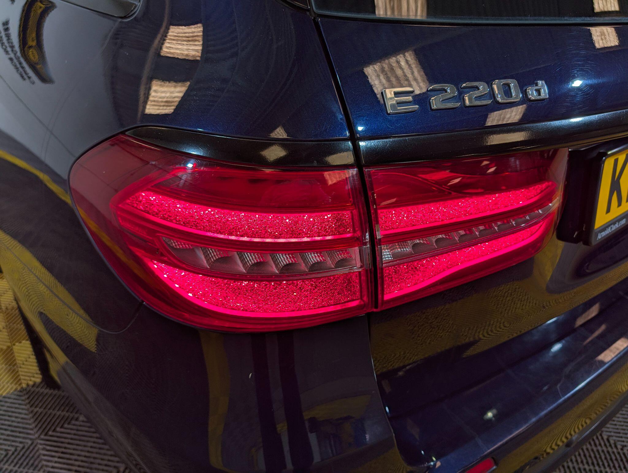 Mercedes-Benz E-Class view 65