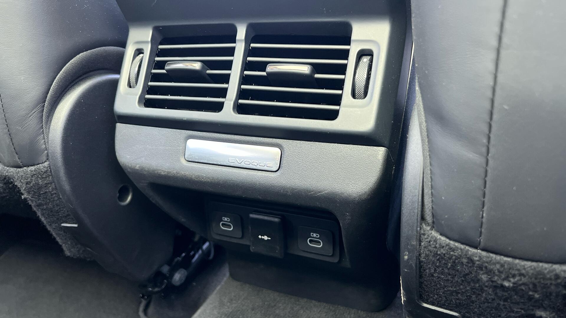 Land Rover Range Rover Evoque view 21
